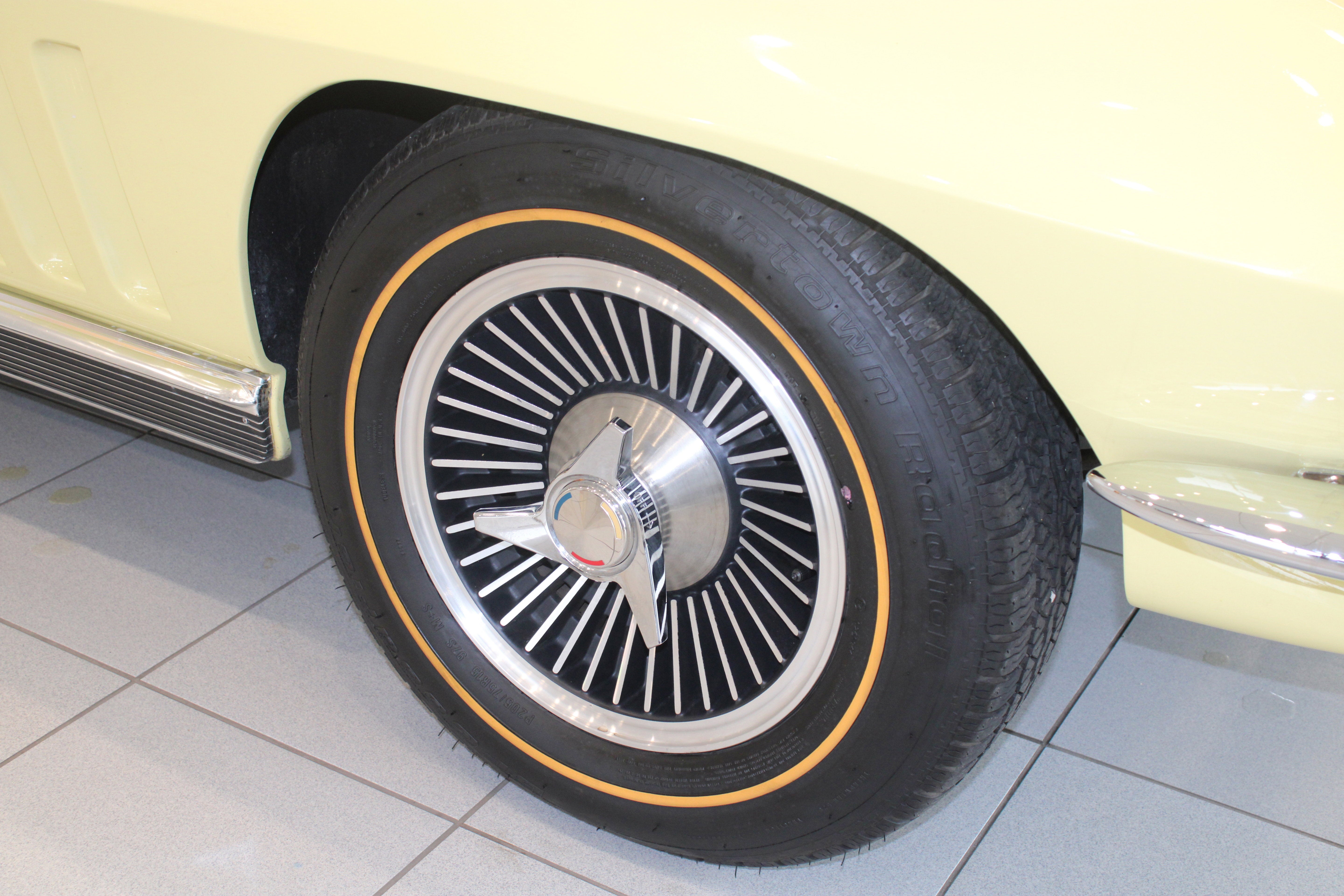 1966 Chevrolet CORVETTE Base