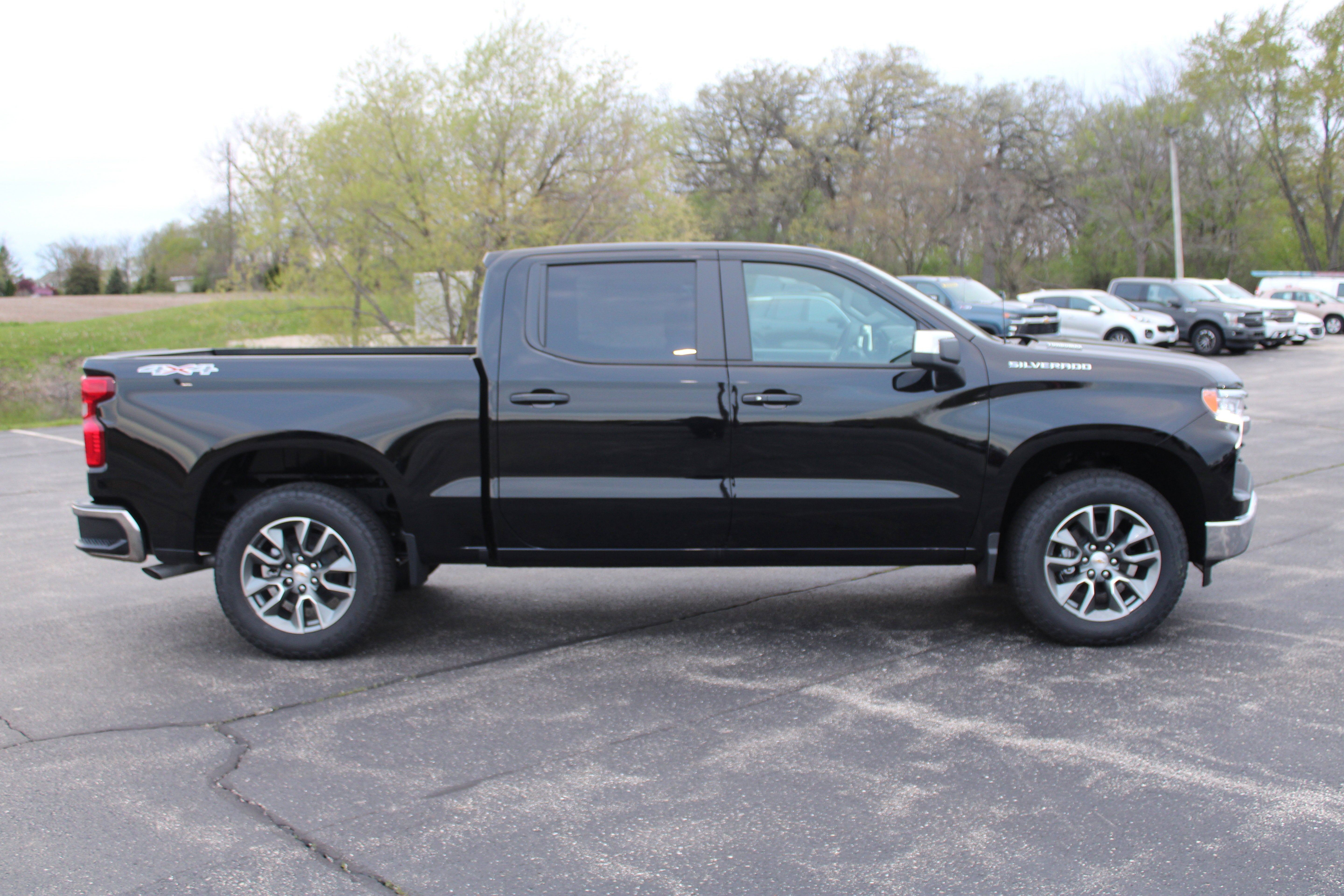 2026 Chevrolet Silverado 1500 LT (2FL)