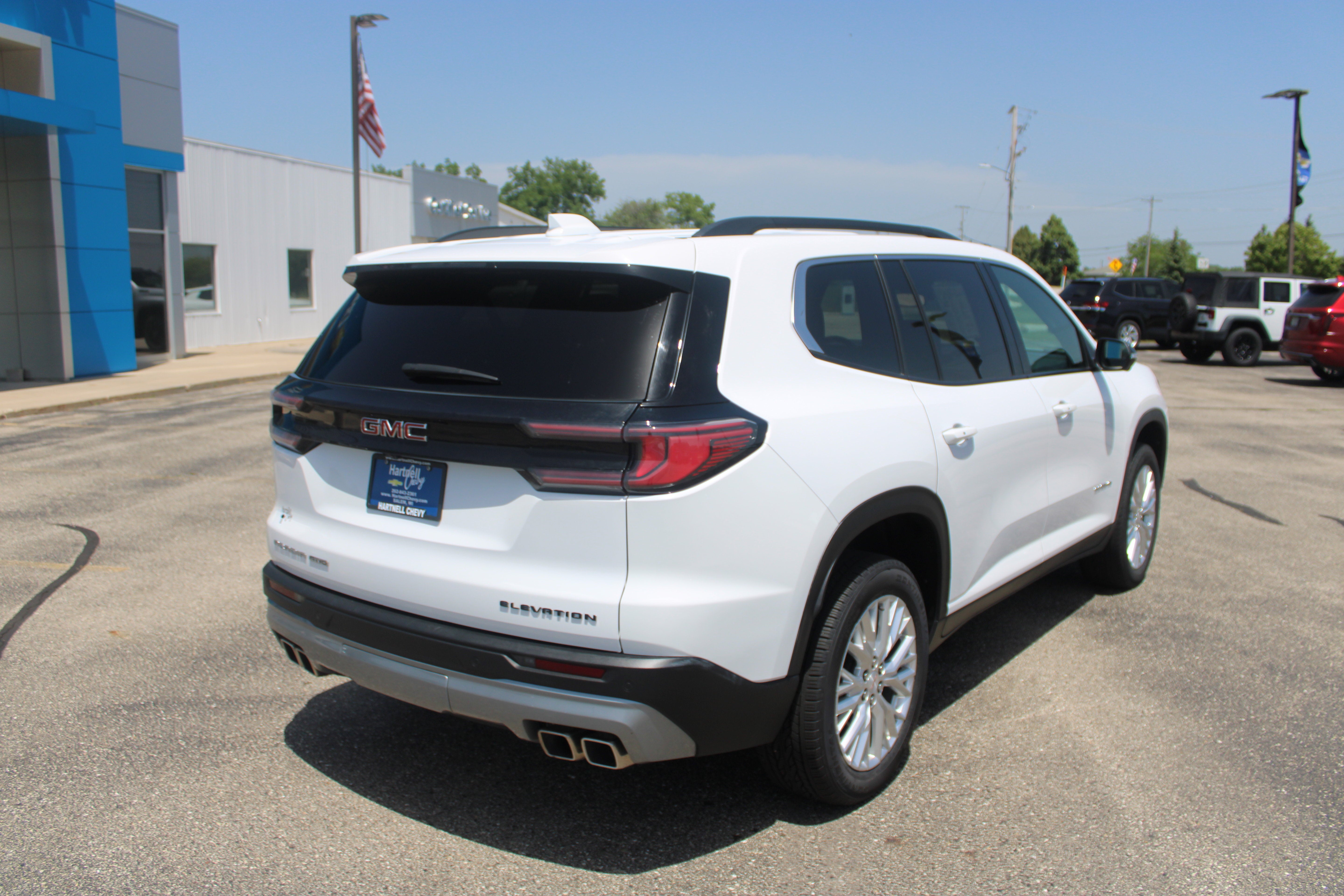 2024 GMC Acadia Elevation