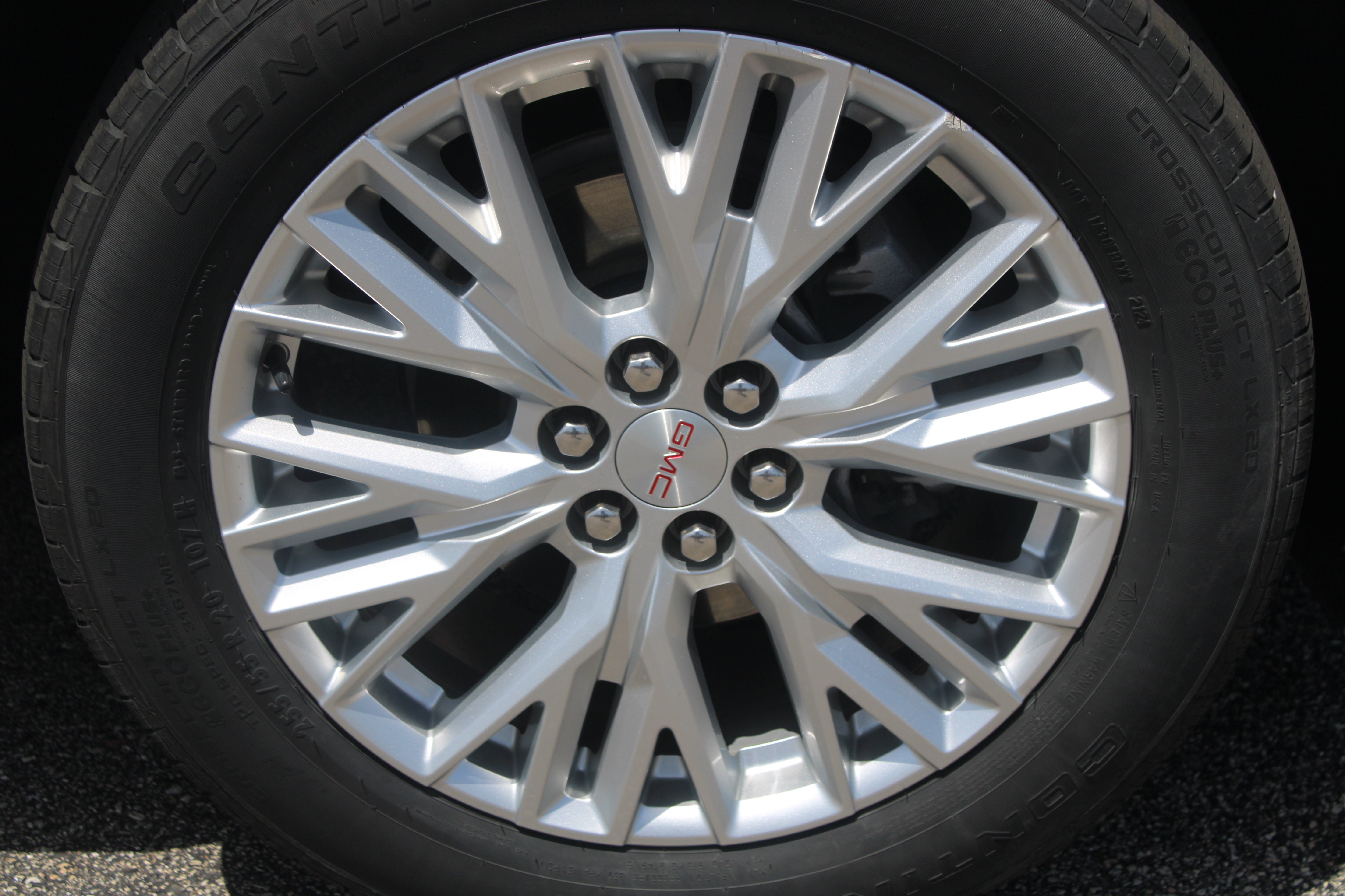 2024 GMC Acadia Elevation