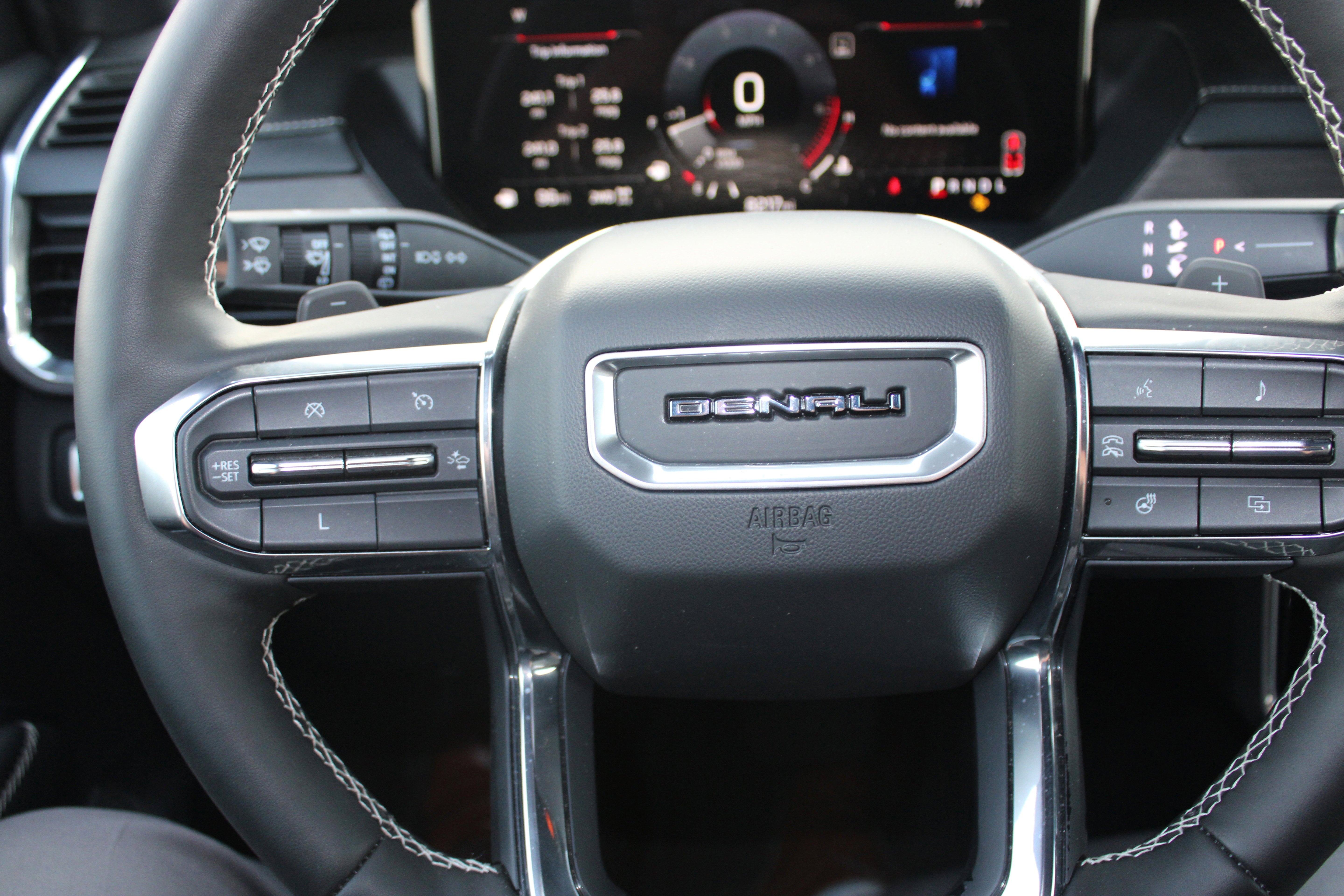 2024 GMC Acadia Denali