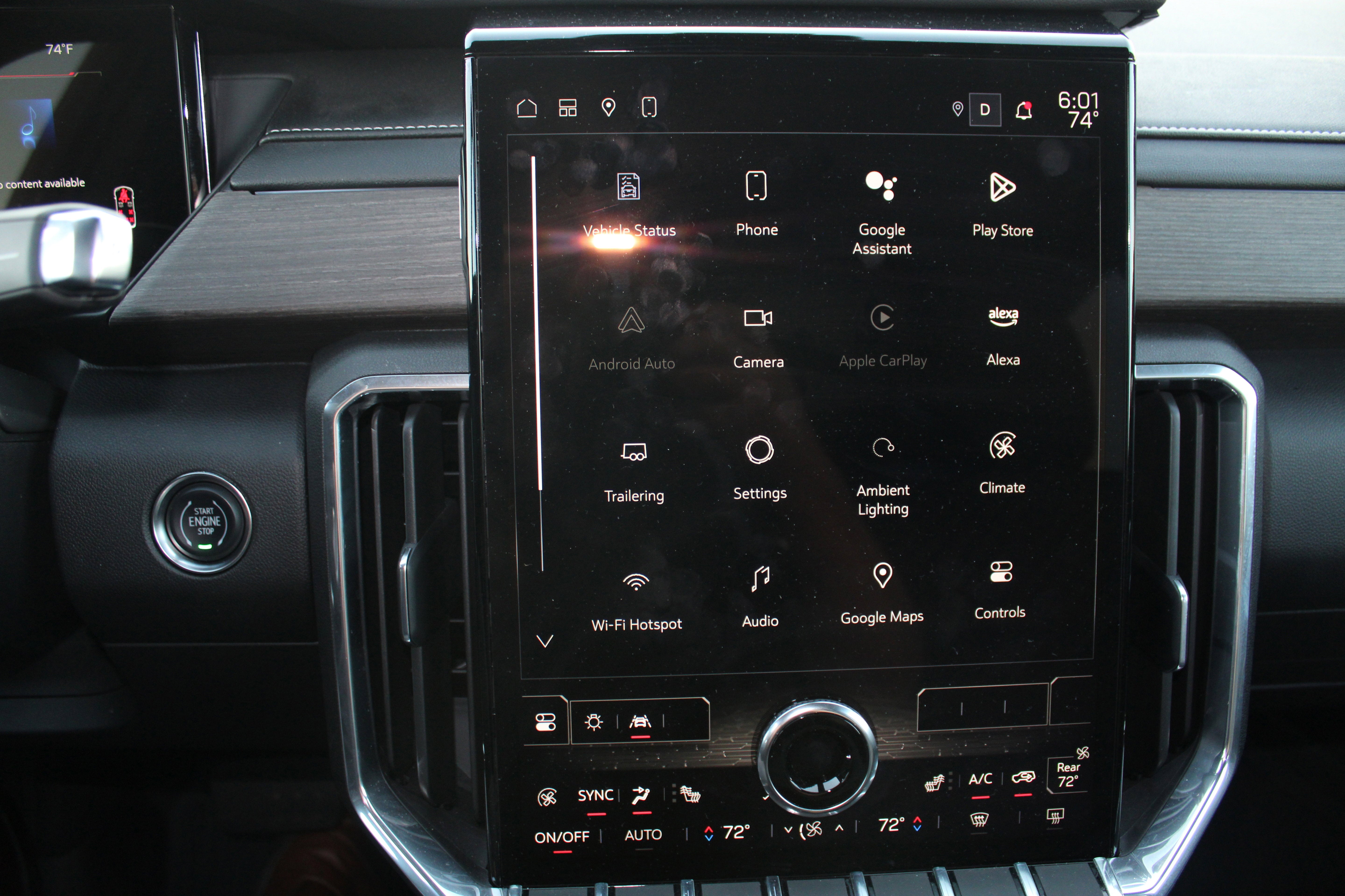 2024 GMC Acadia Denali