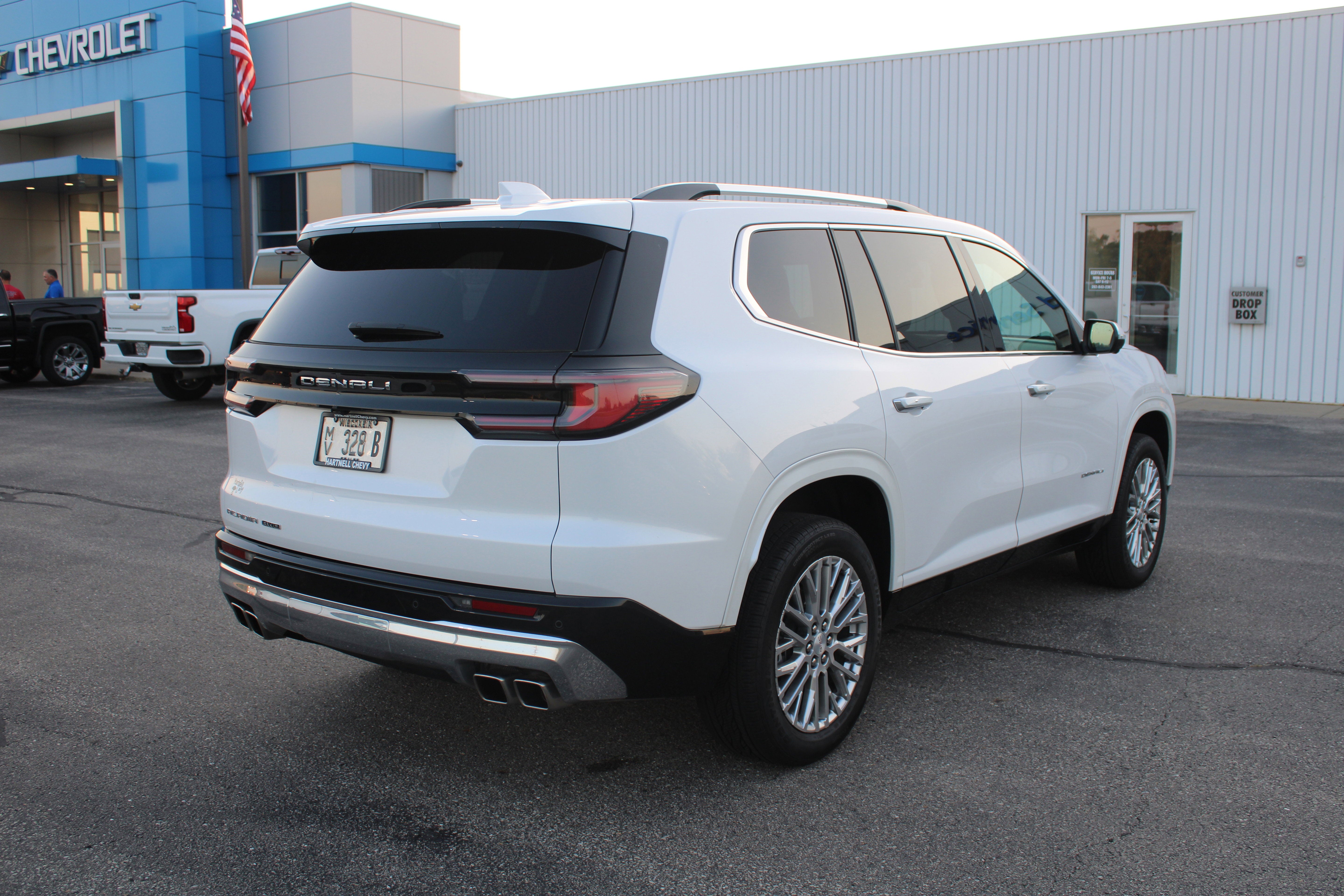 2024 GMC Acadia Denali