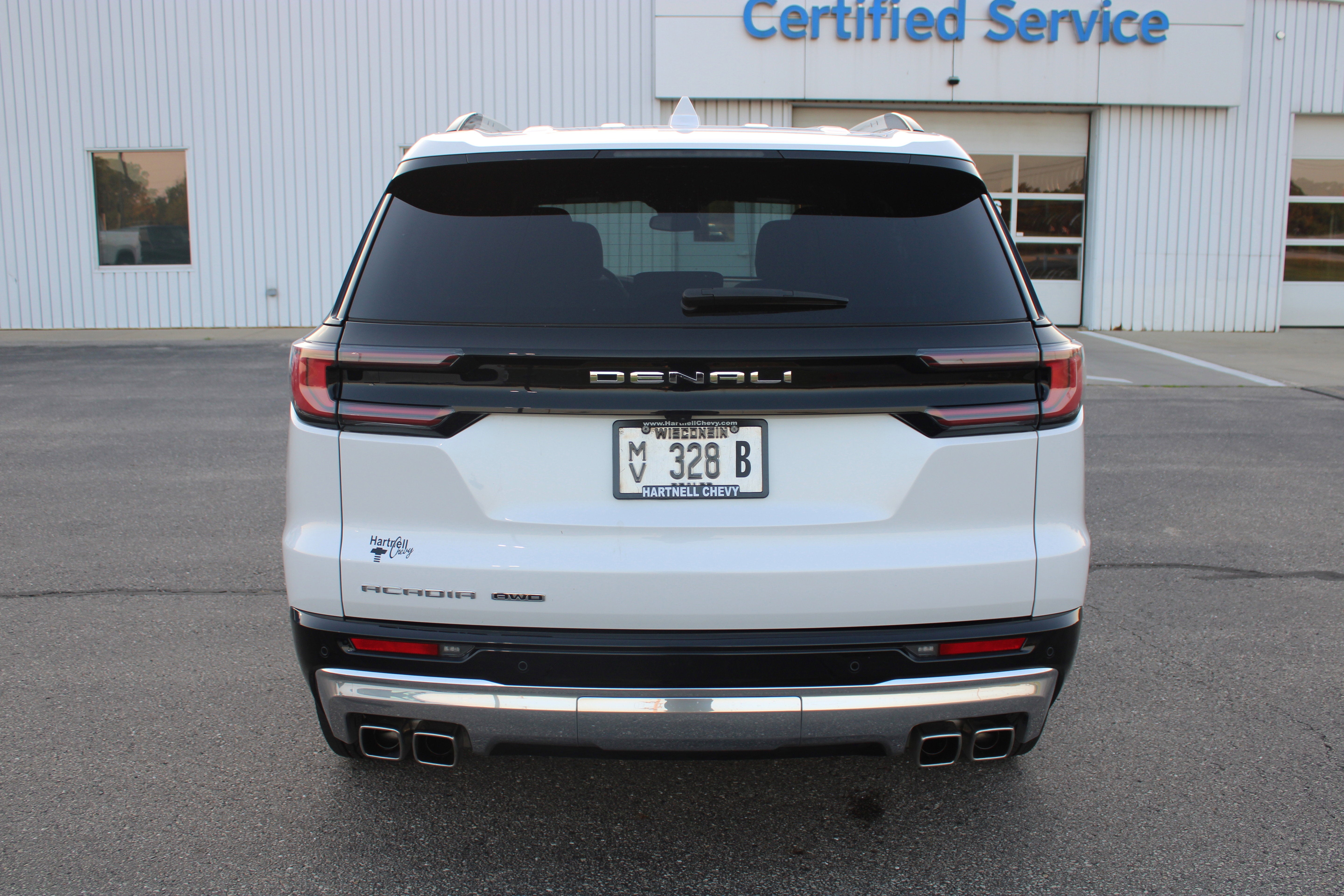 2024 GMC Acadia Denali