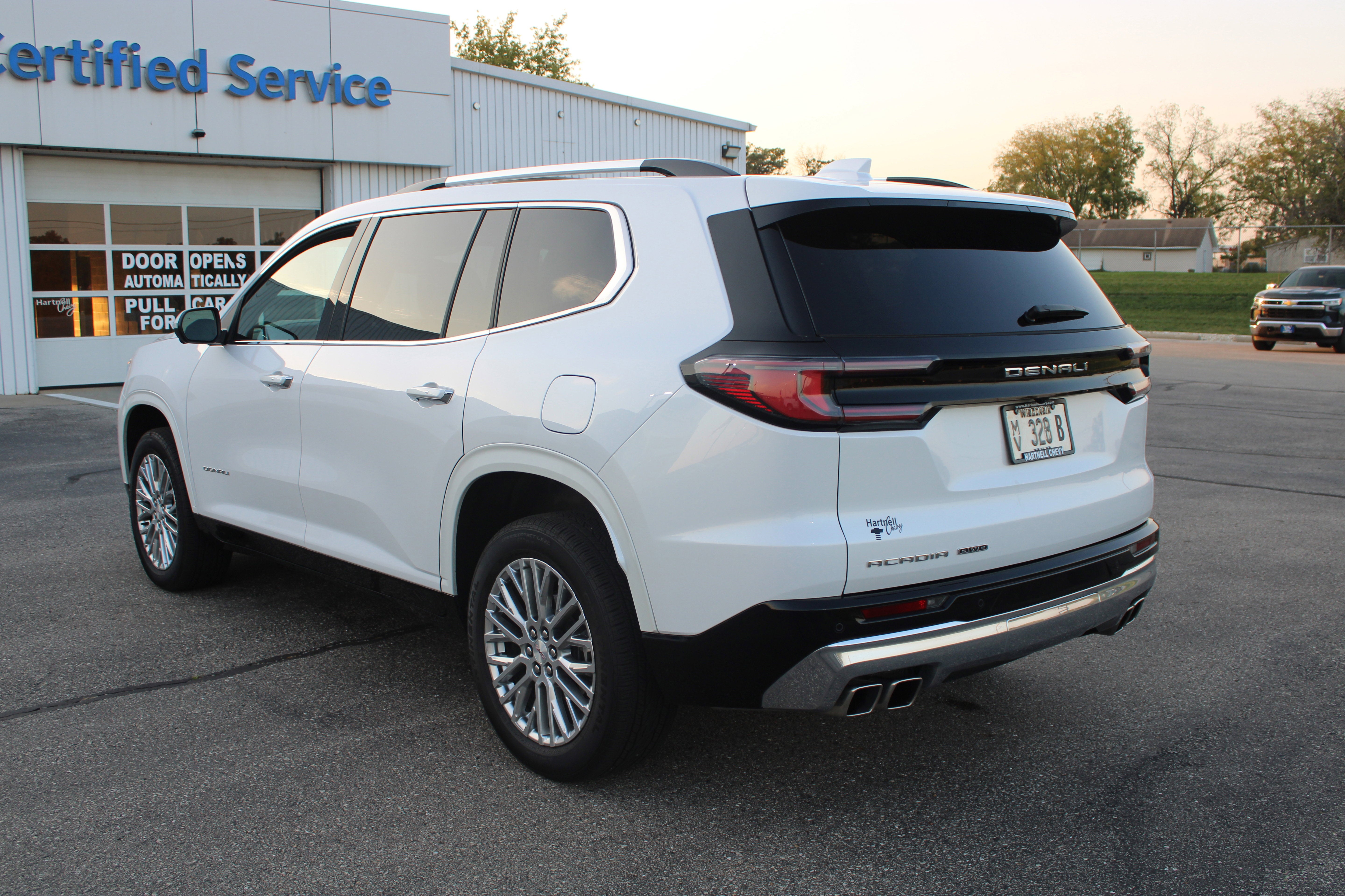 2024 GMC Acadia Denali