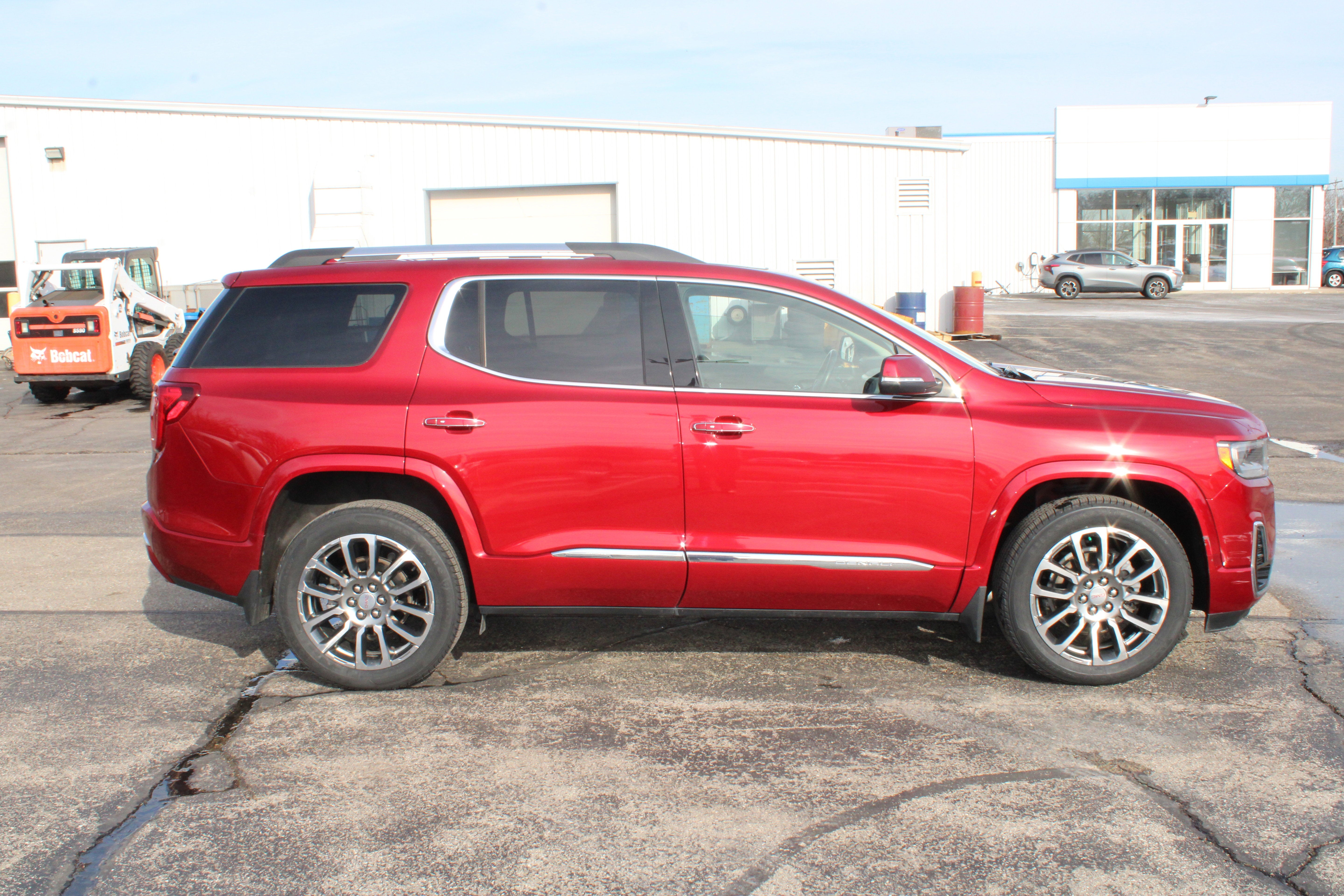 2023 GMC Acadia Denali
