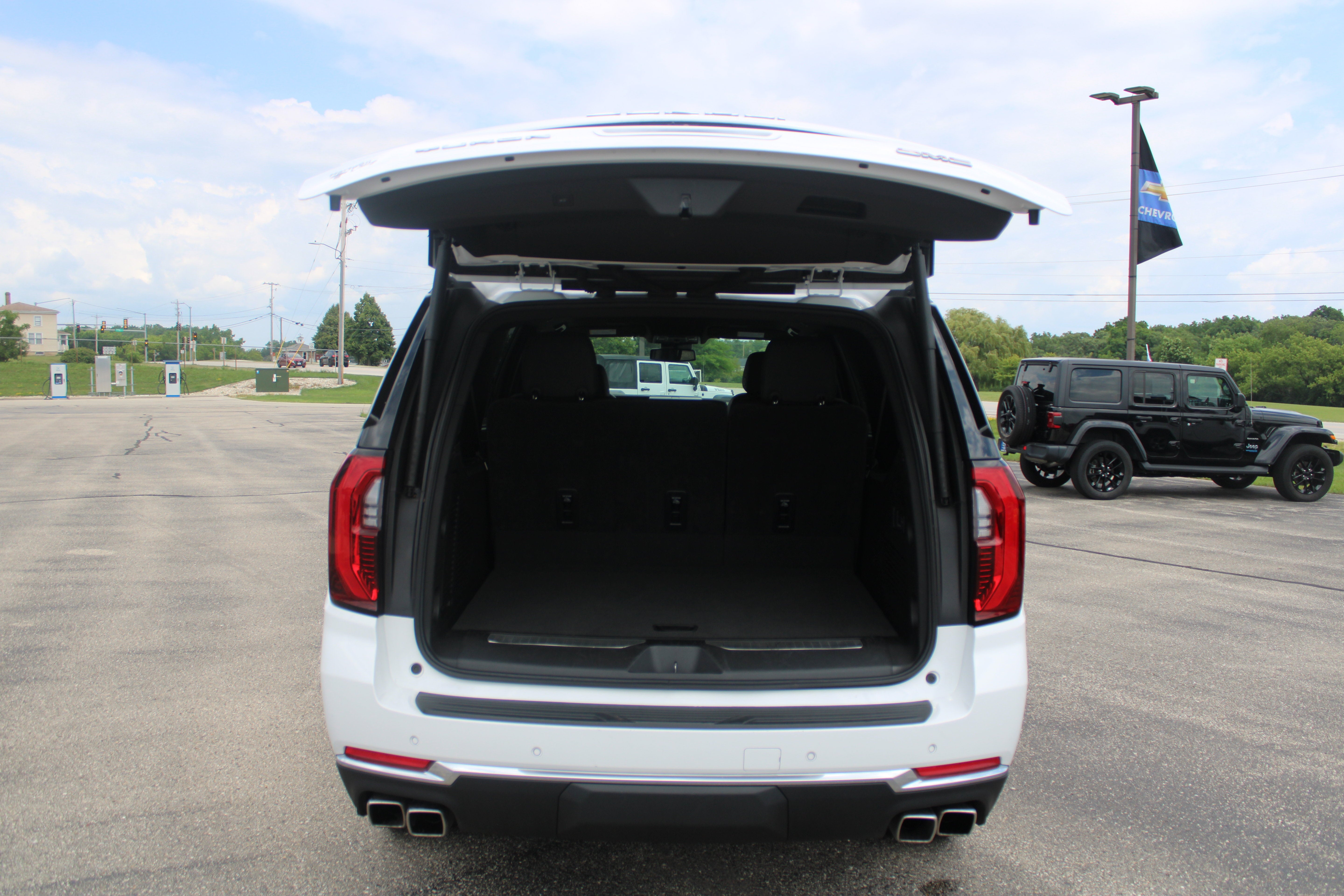 2025 GMC Yukon XL Denali