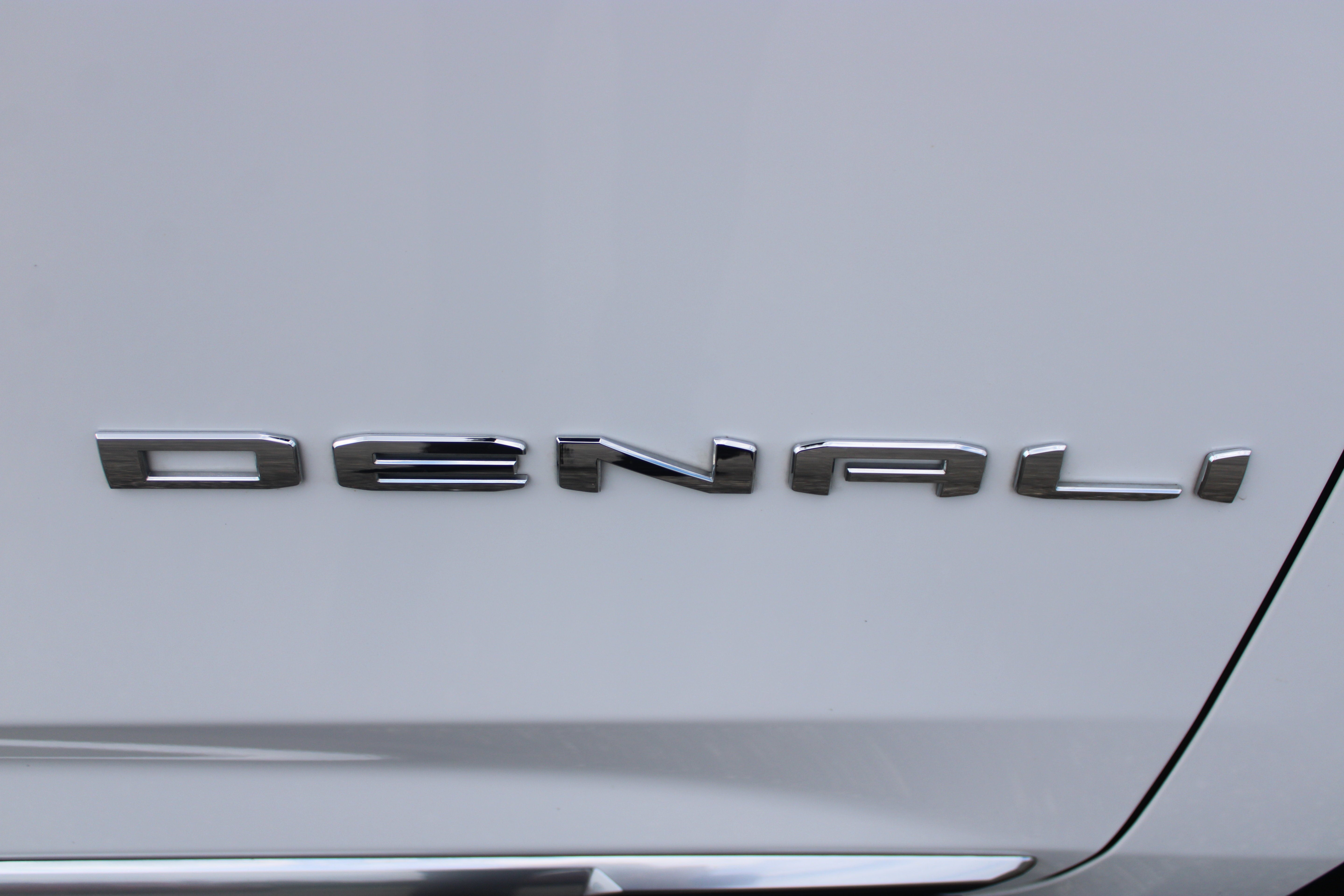 2025 GMC Yukon XL Denali