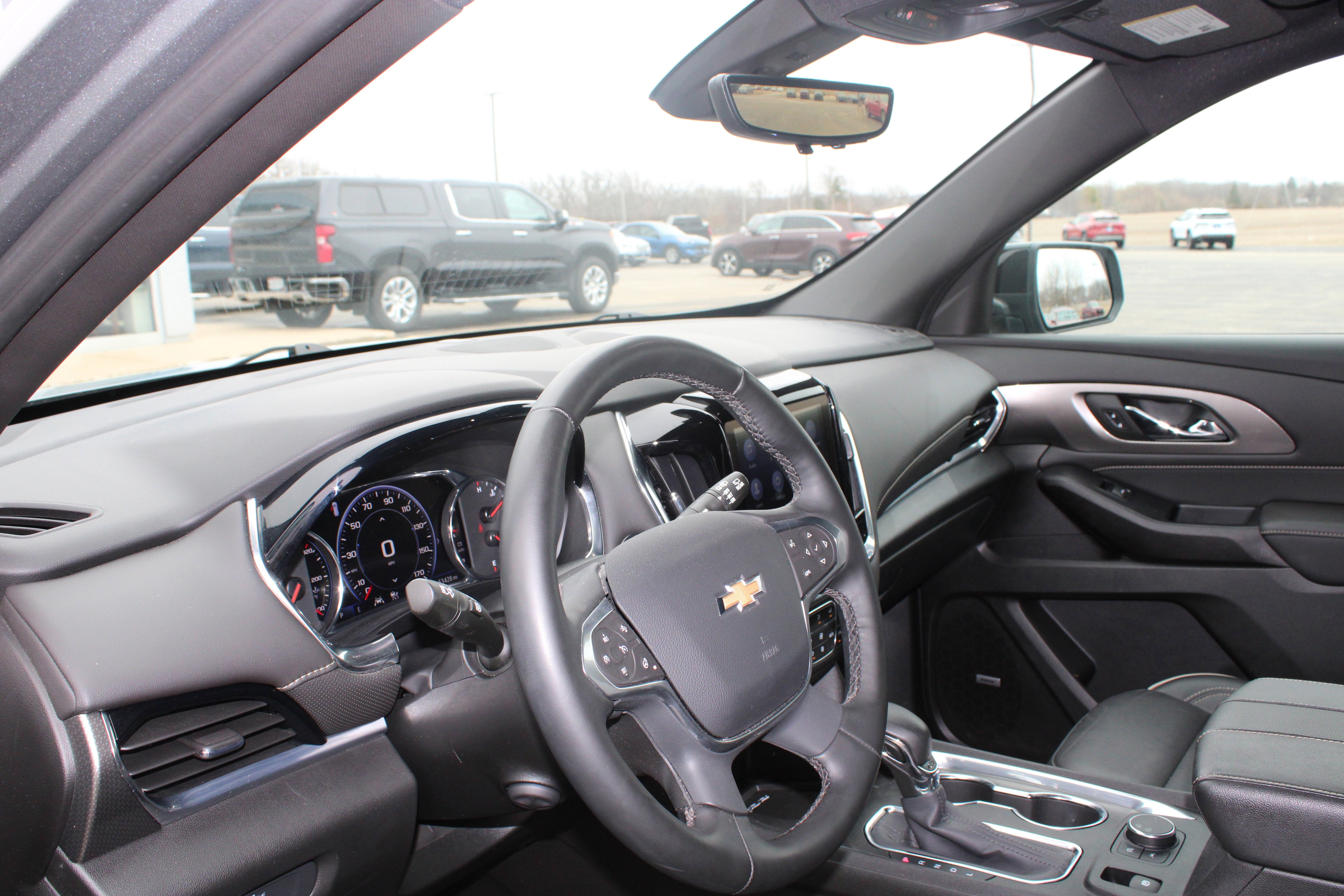 2023 Chevrolet Traverse Premier
