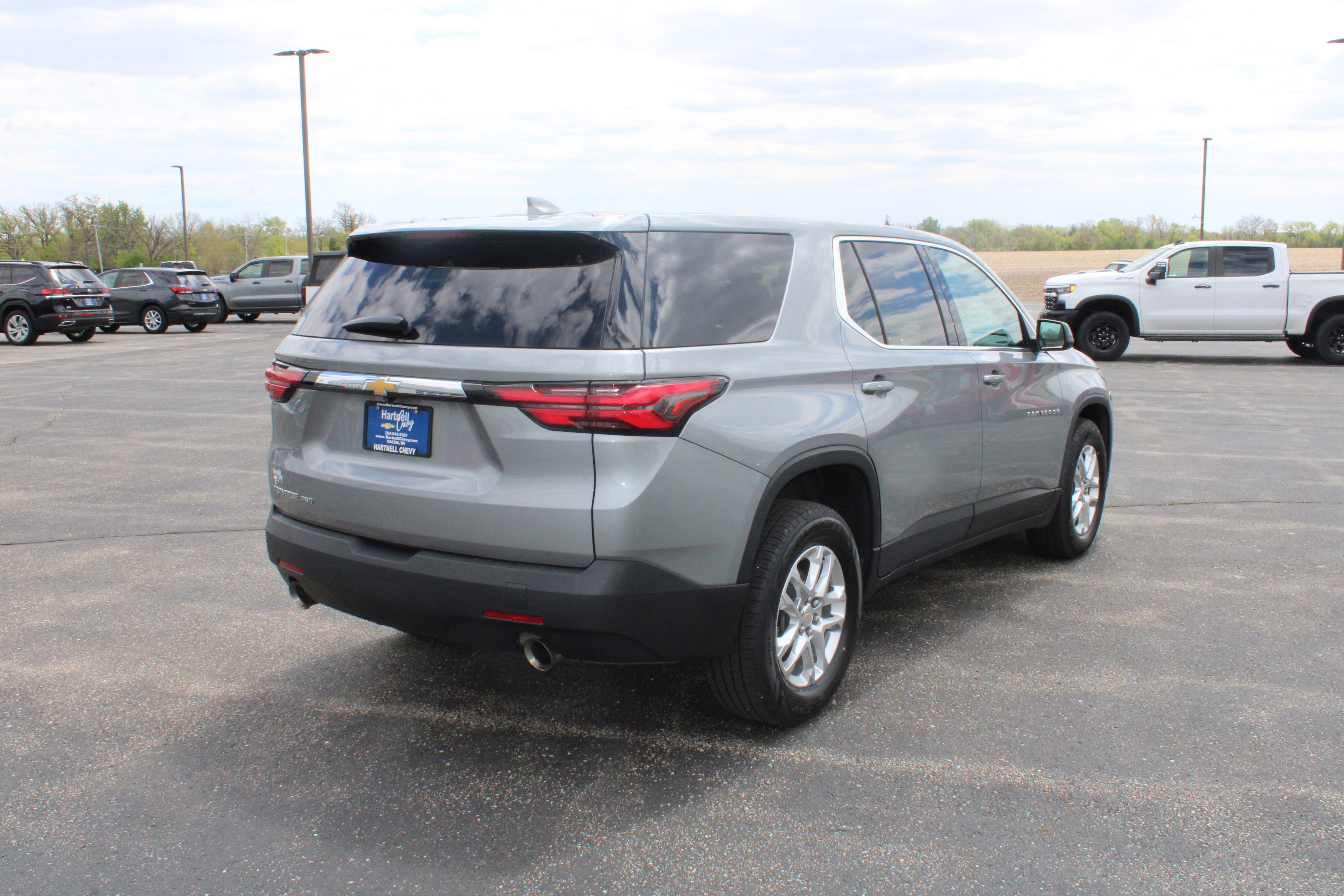 2023 Chevrolet Traverse LS