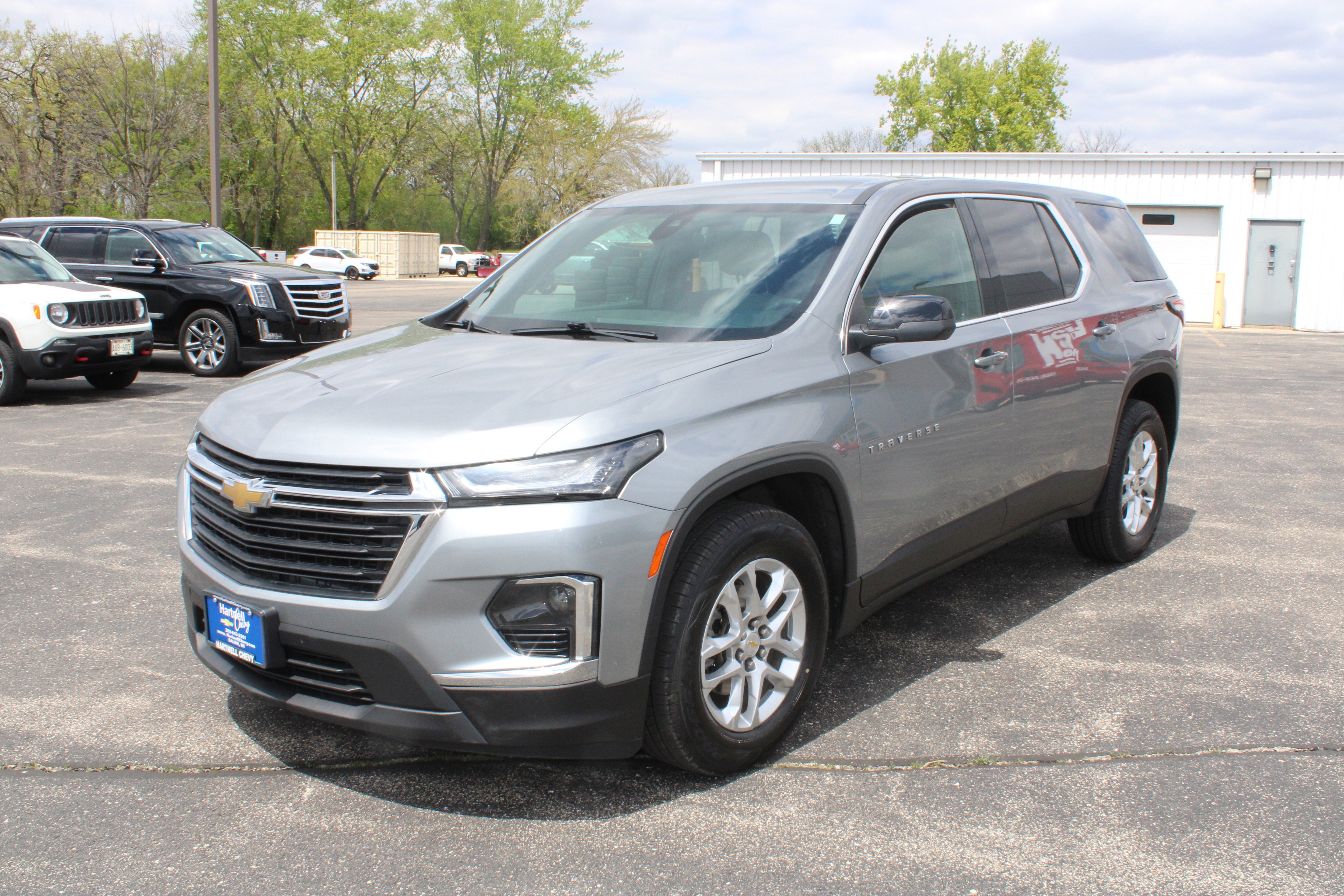 2023 Chevrolet Traverse LS