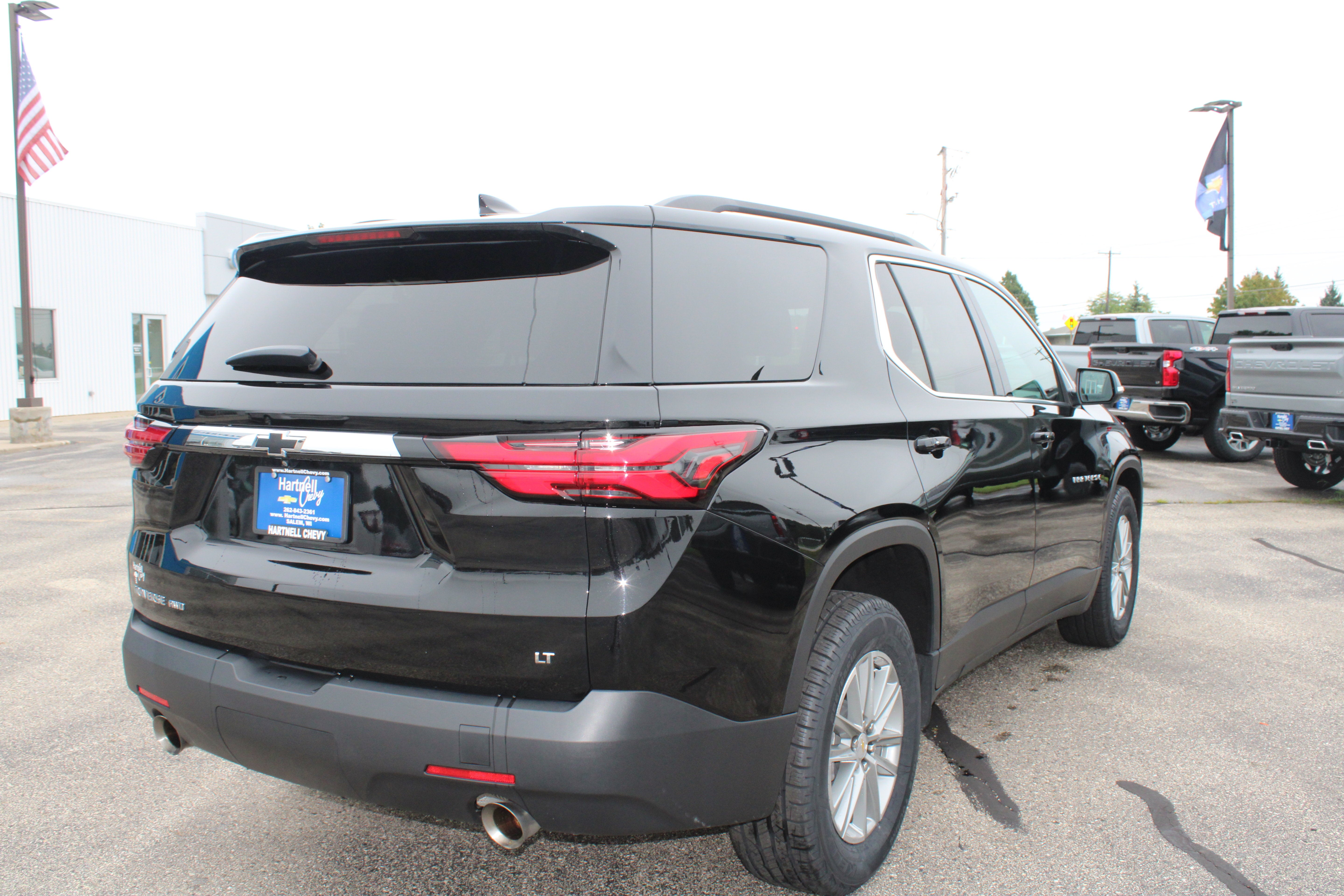 2023 Chevrolet Traverse LT Cloth