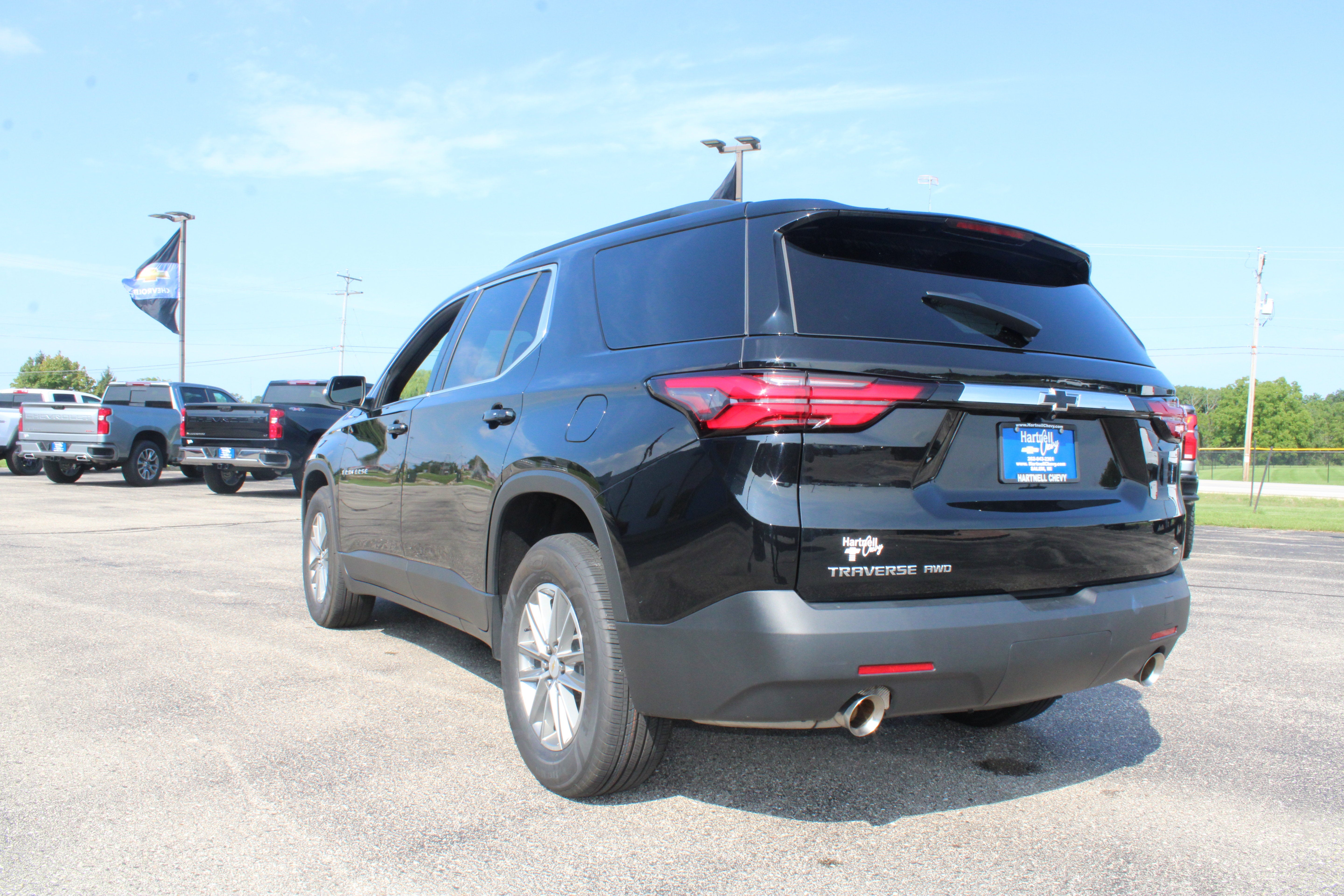 2023 Chevrolet Traverse LT Cloth