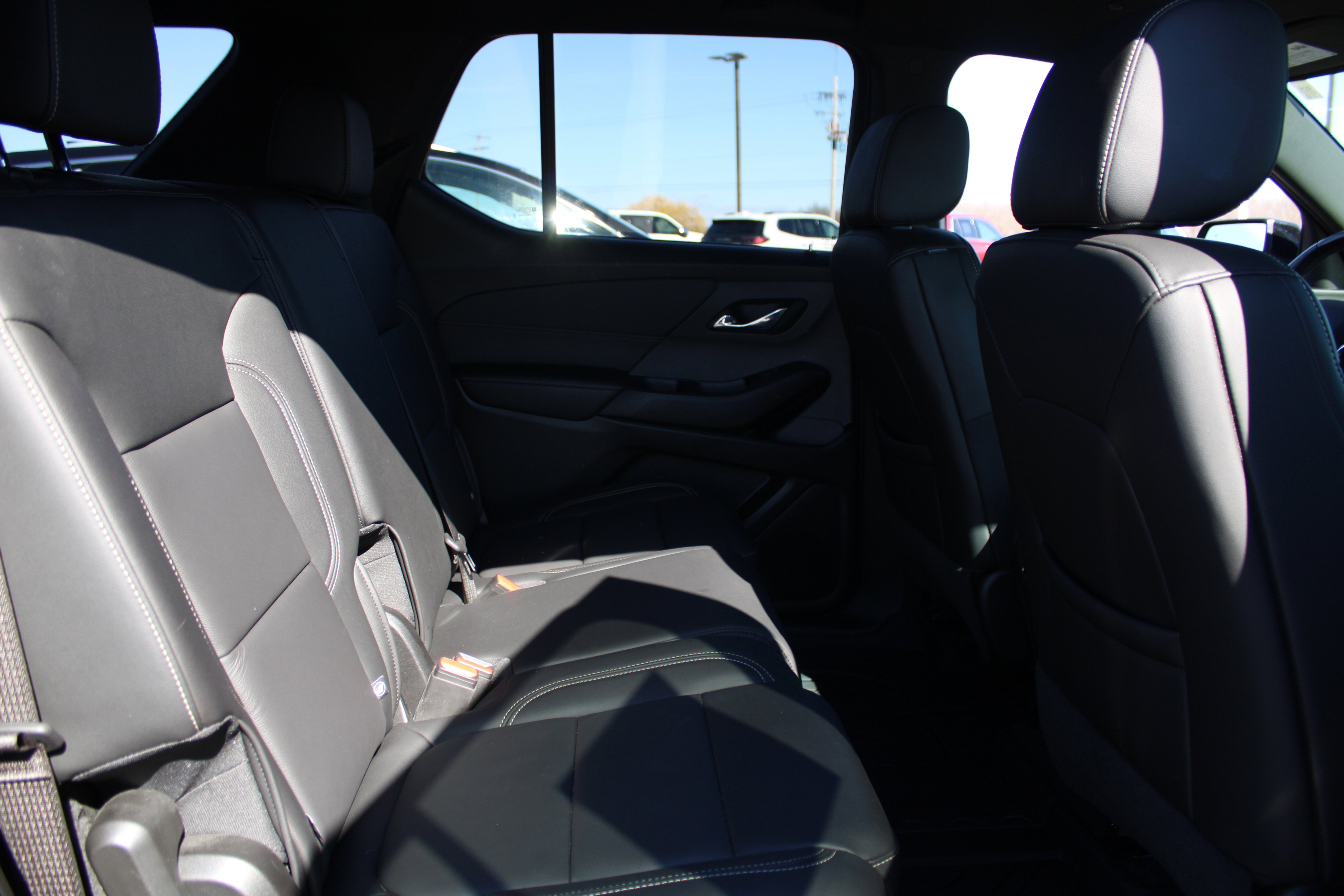2022 Chevrolet Traverse LT Leather
