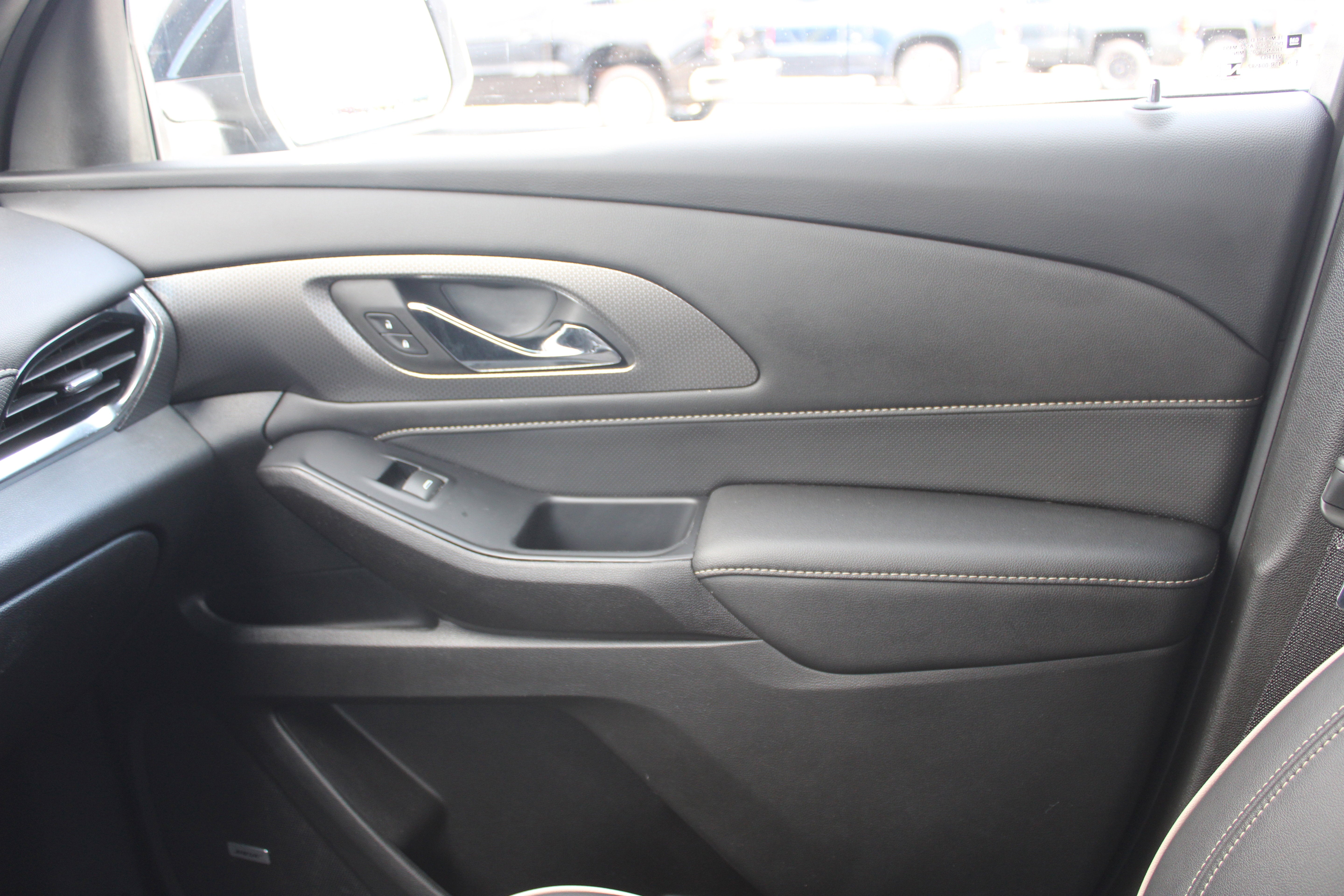 2022 Chevrolet Traverse Premier