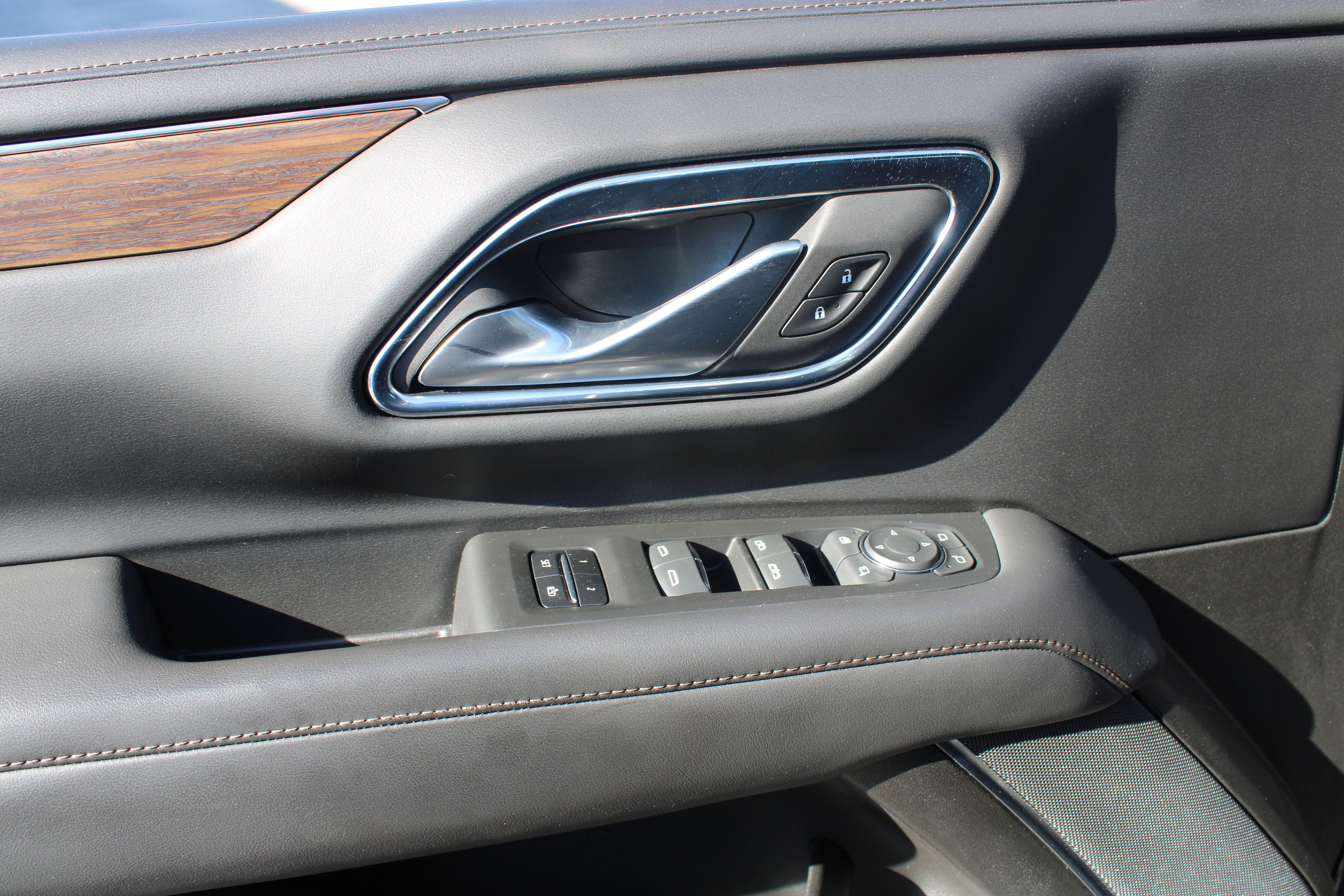 2022 Chevrolet Suburban High Country