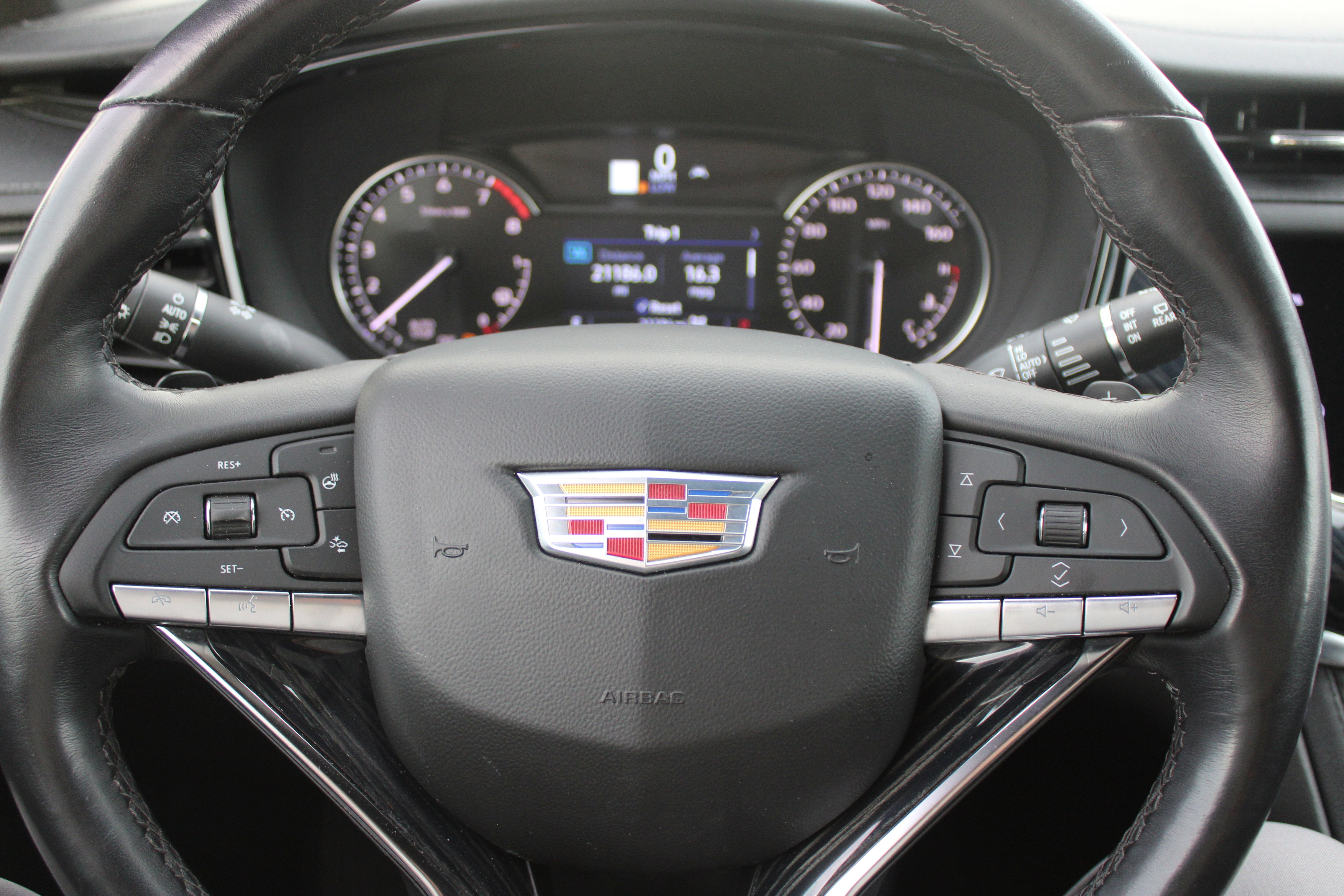 2024 Cadillac XT6 Premium Luxury