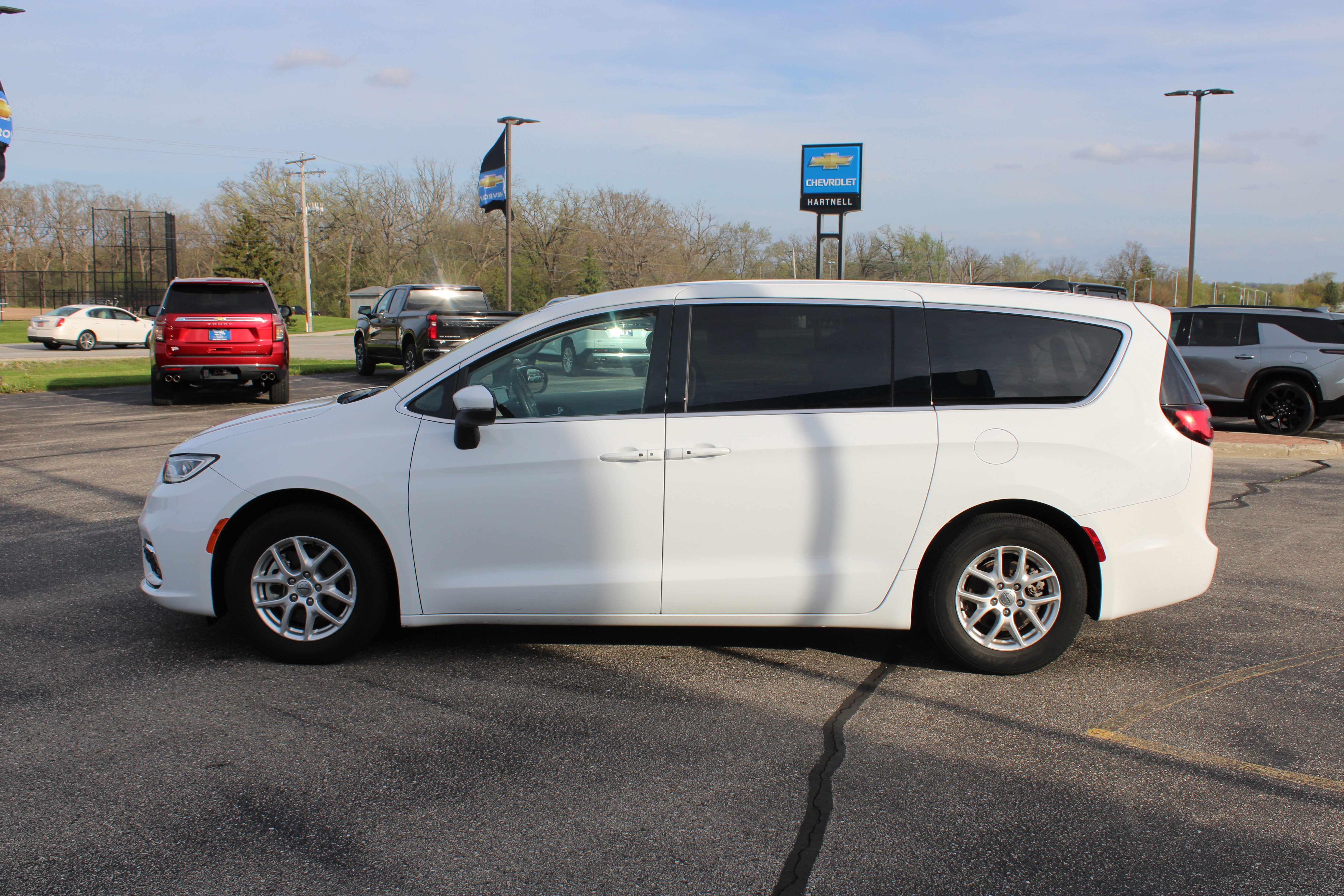 2023 Chrysler Pacifica Touring L