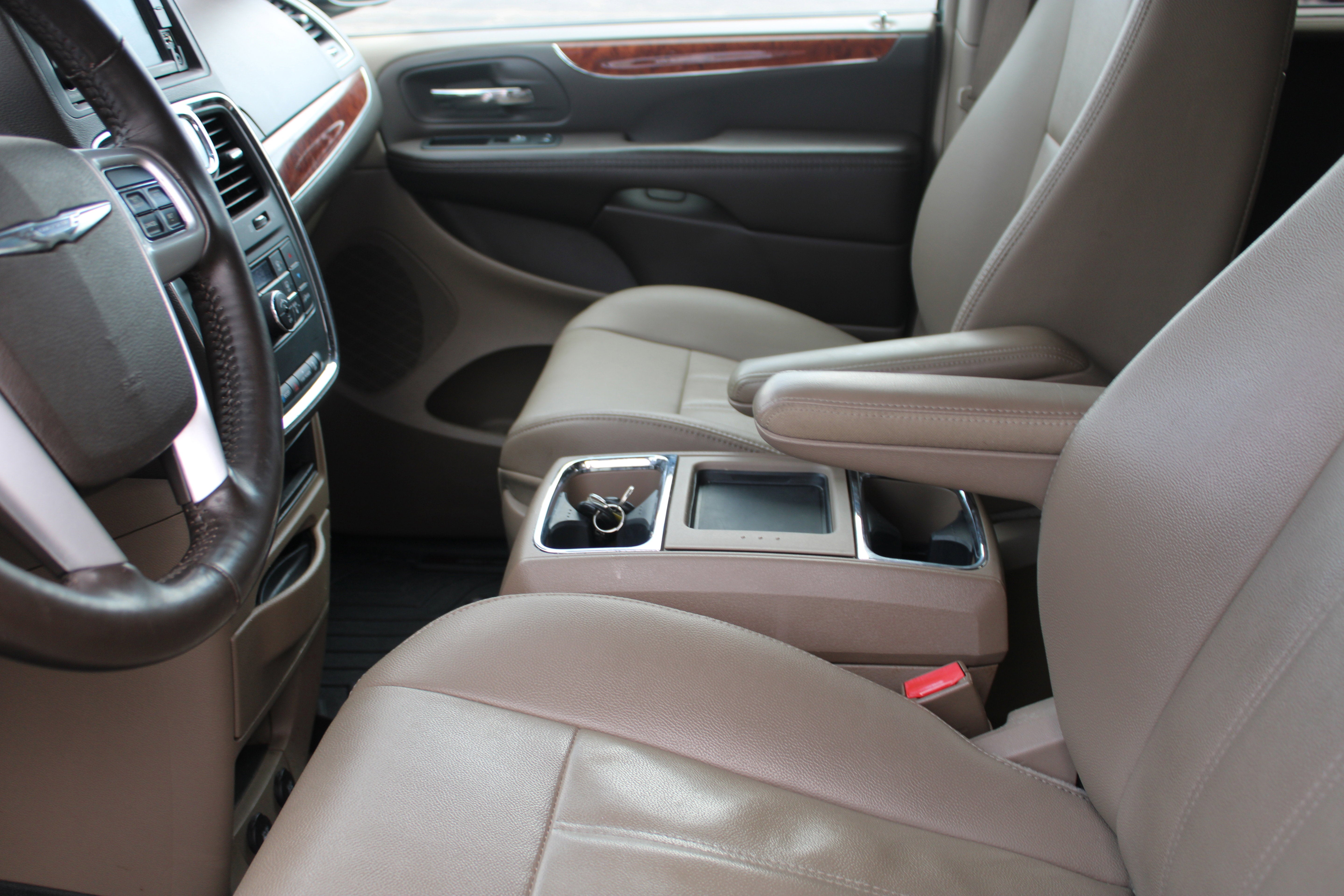 2015 Chrysler Town & Country Touring