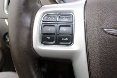 2015 Chrysler Town & Country Touring