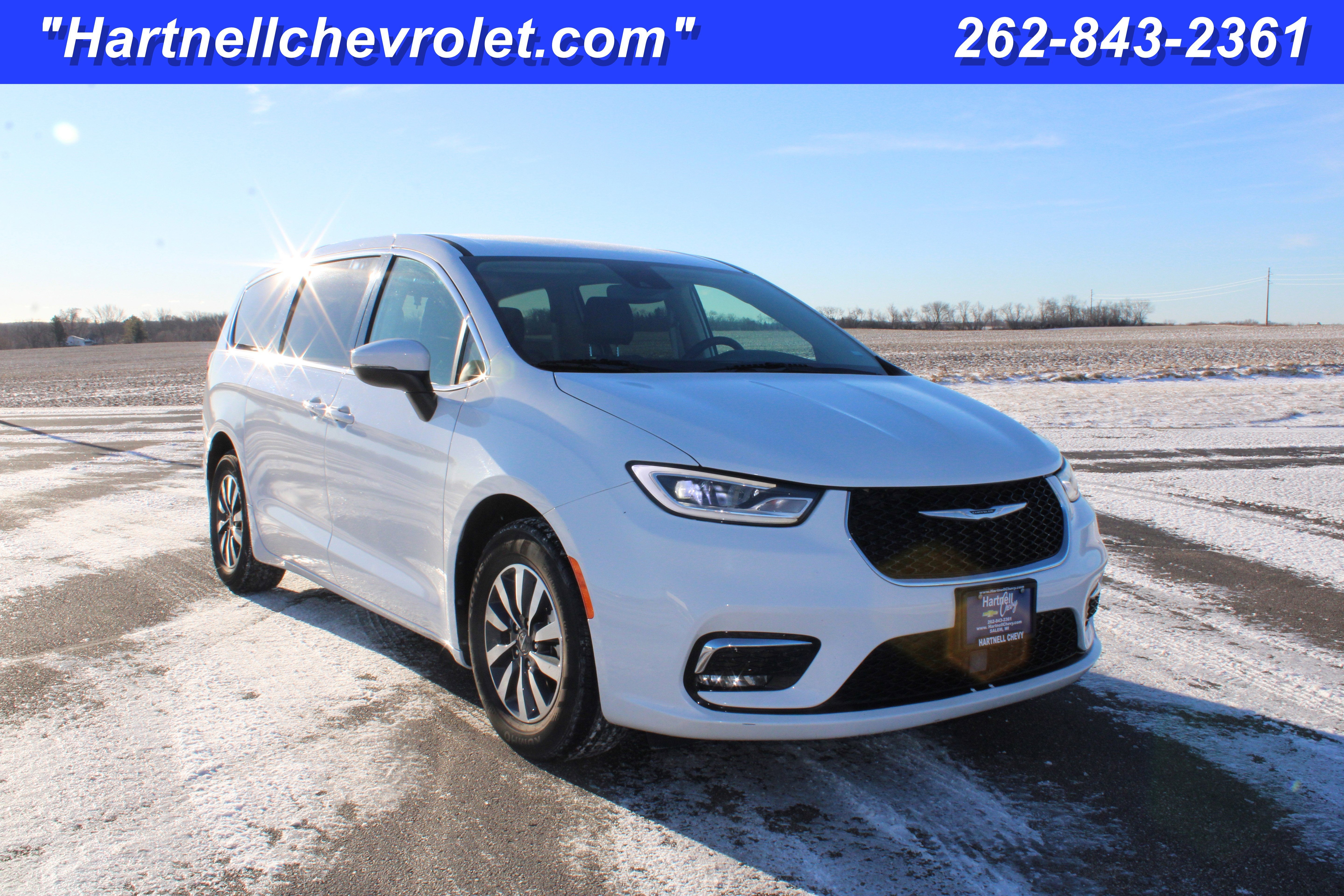 2023 Chrysler Pacifica Hybrid Touring L