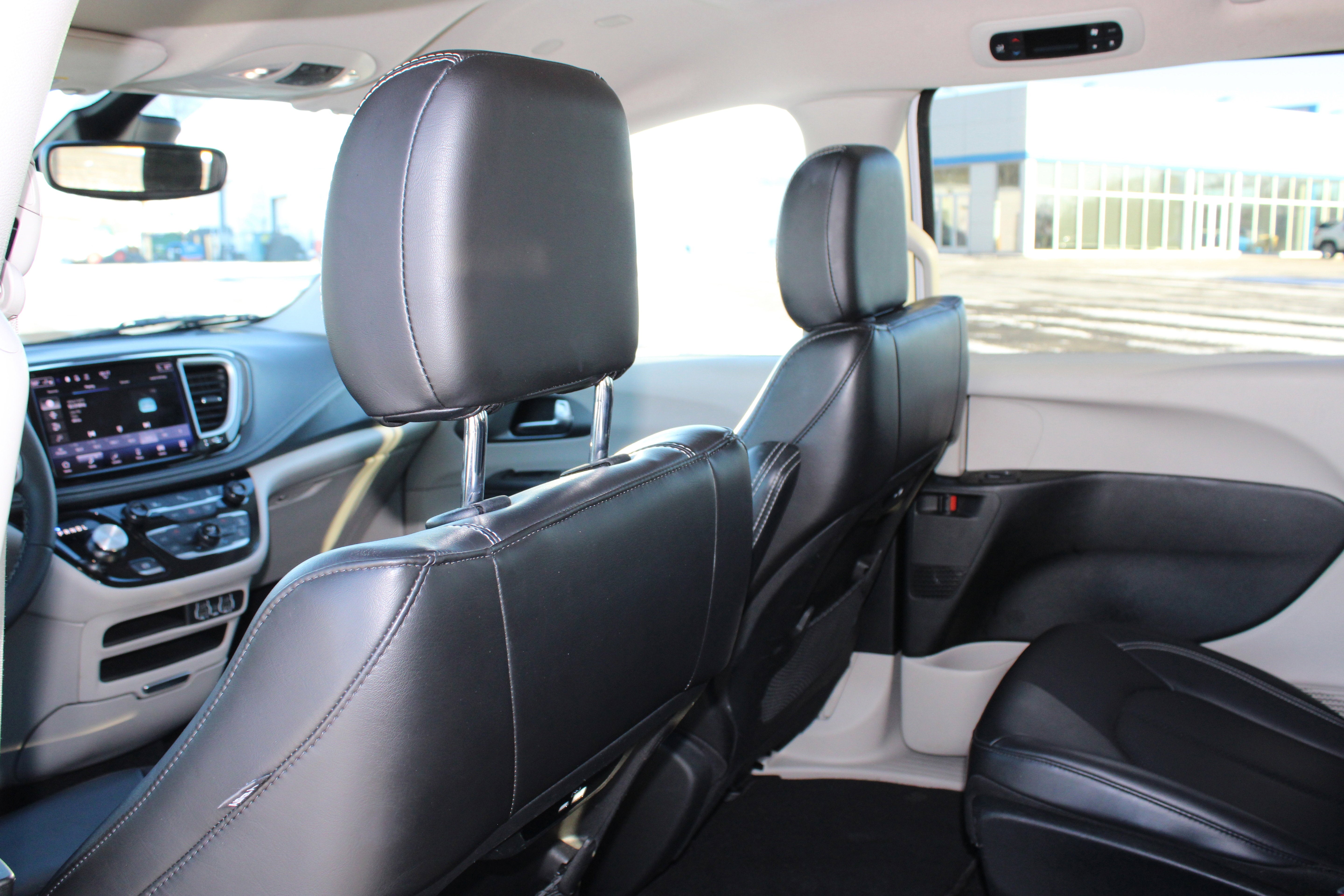 2023 Chrysler Pacifica Hybrid Touring L