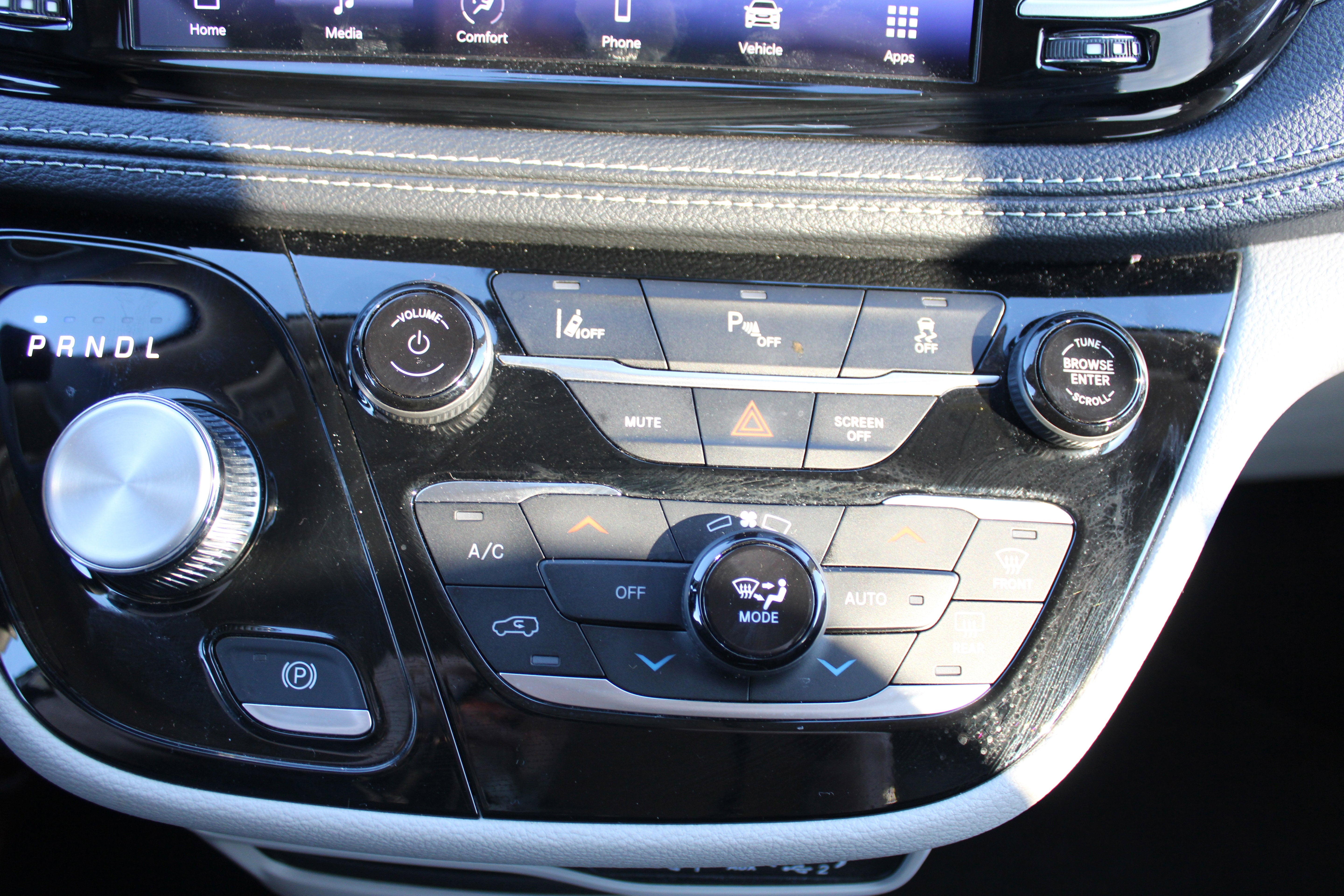 2023 Chrysler Pacifica Hybrid Touring L