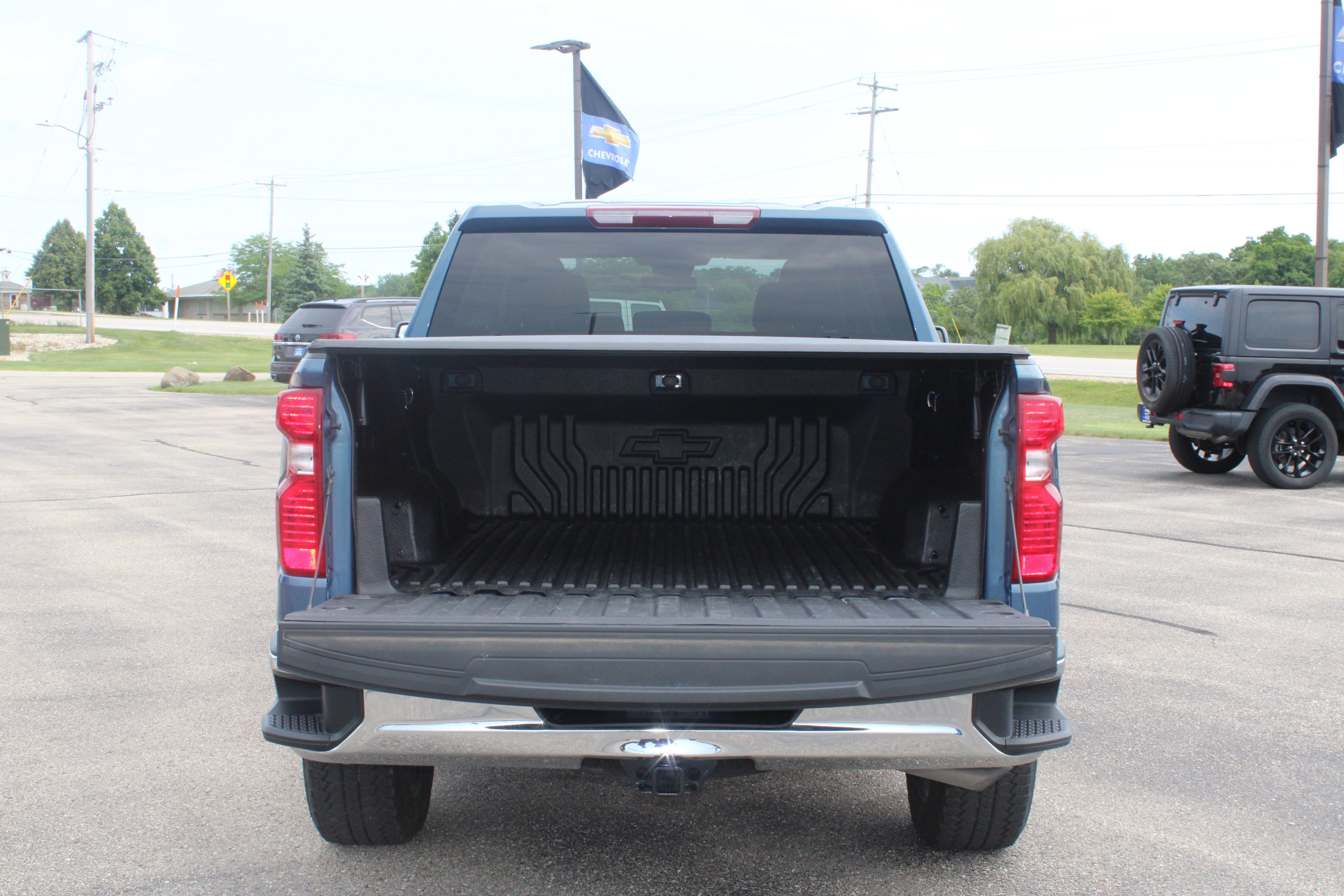 2024 Chevrolet Silverado 1500 LT (2FL)