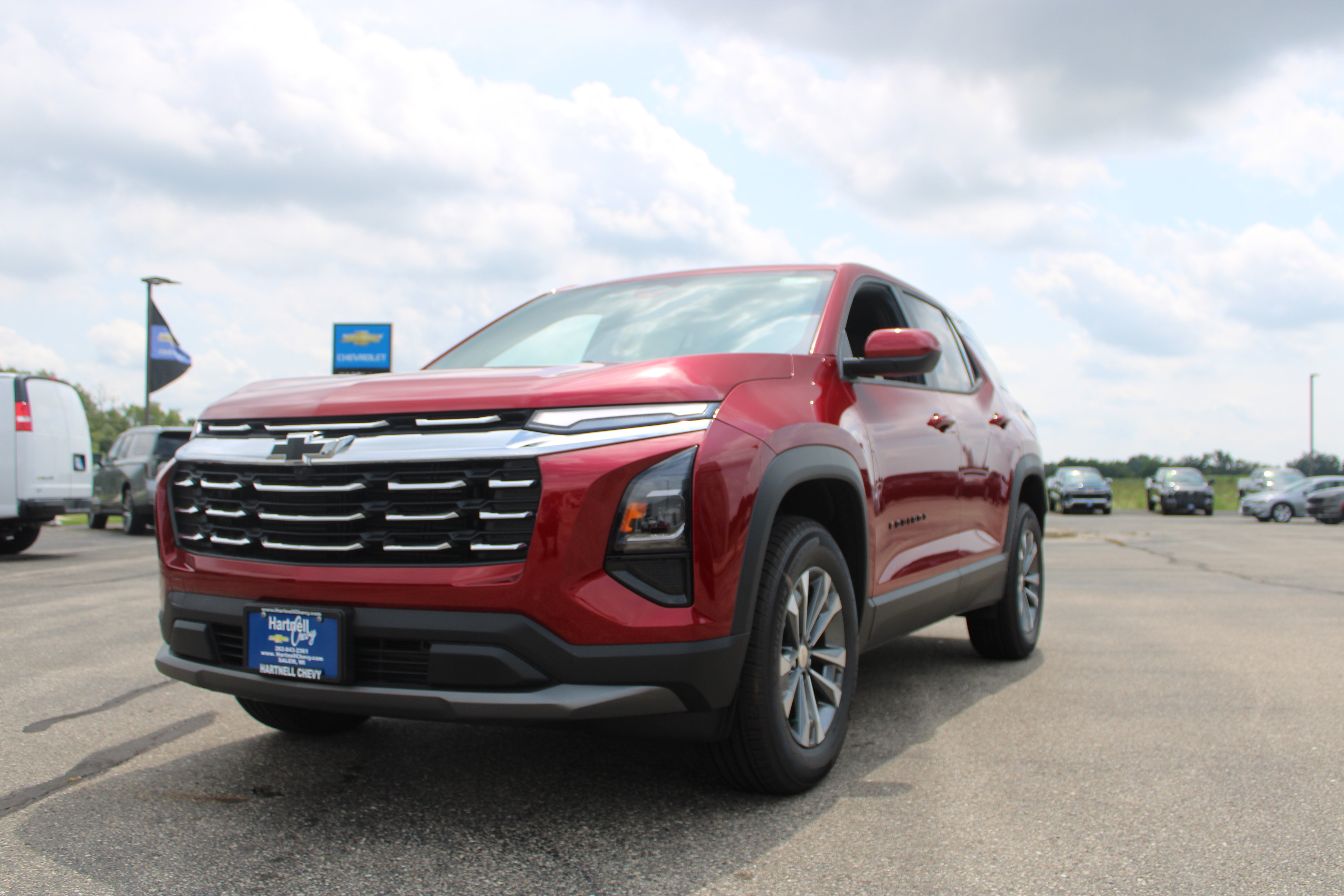 2027 Chevrolet Equinox LT - Photo 7