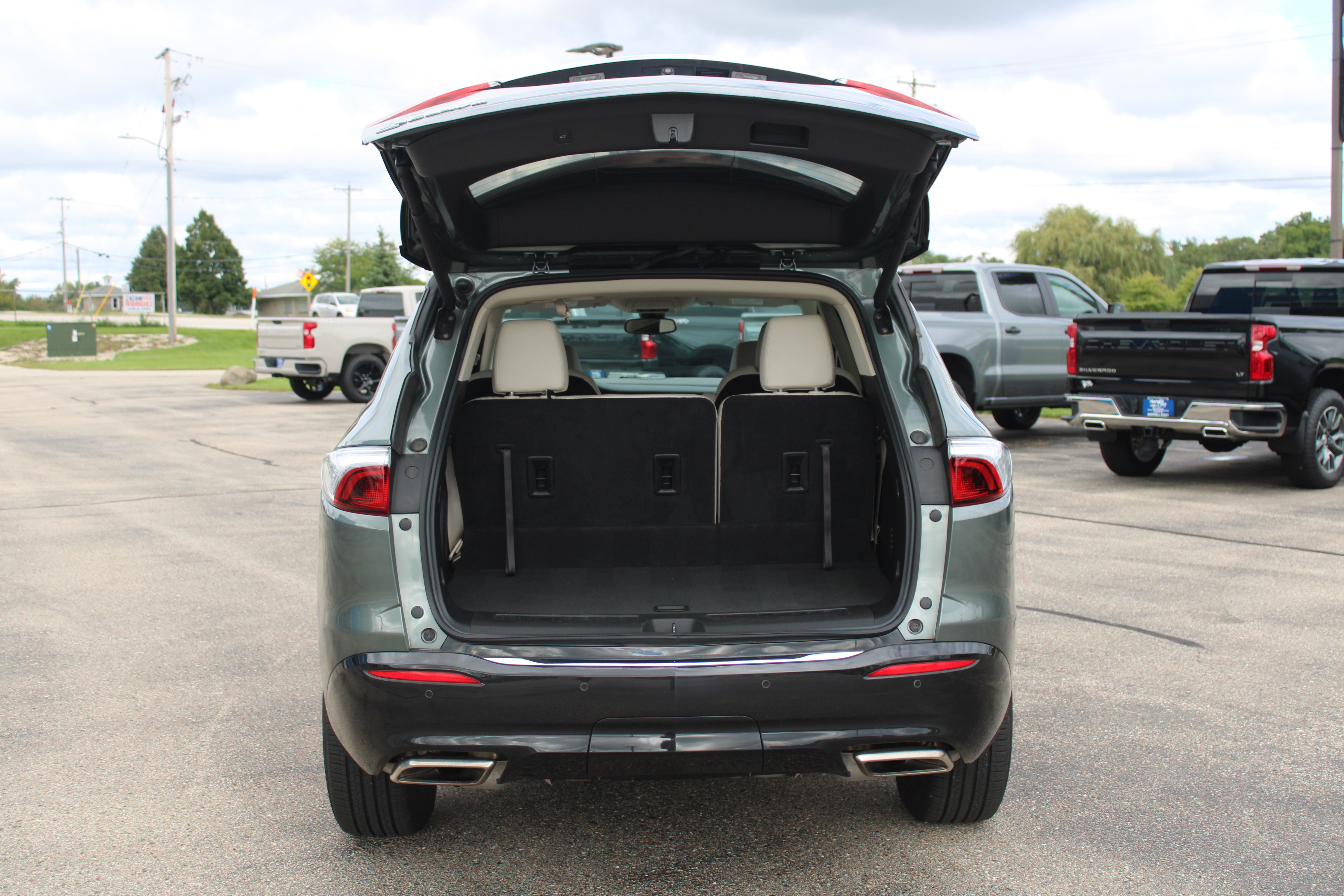 2023 Buick Enclave Essence