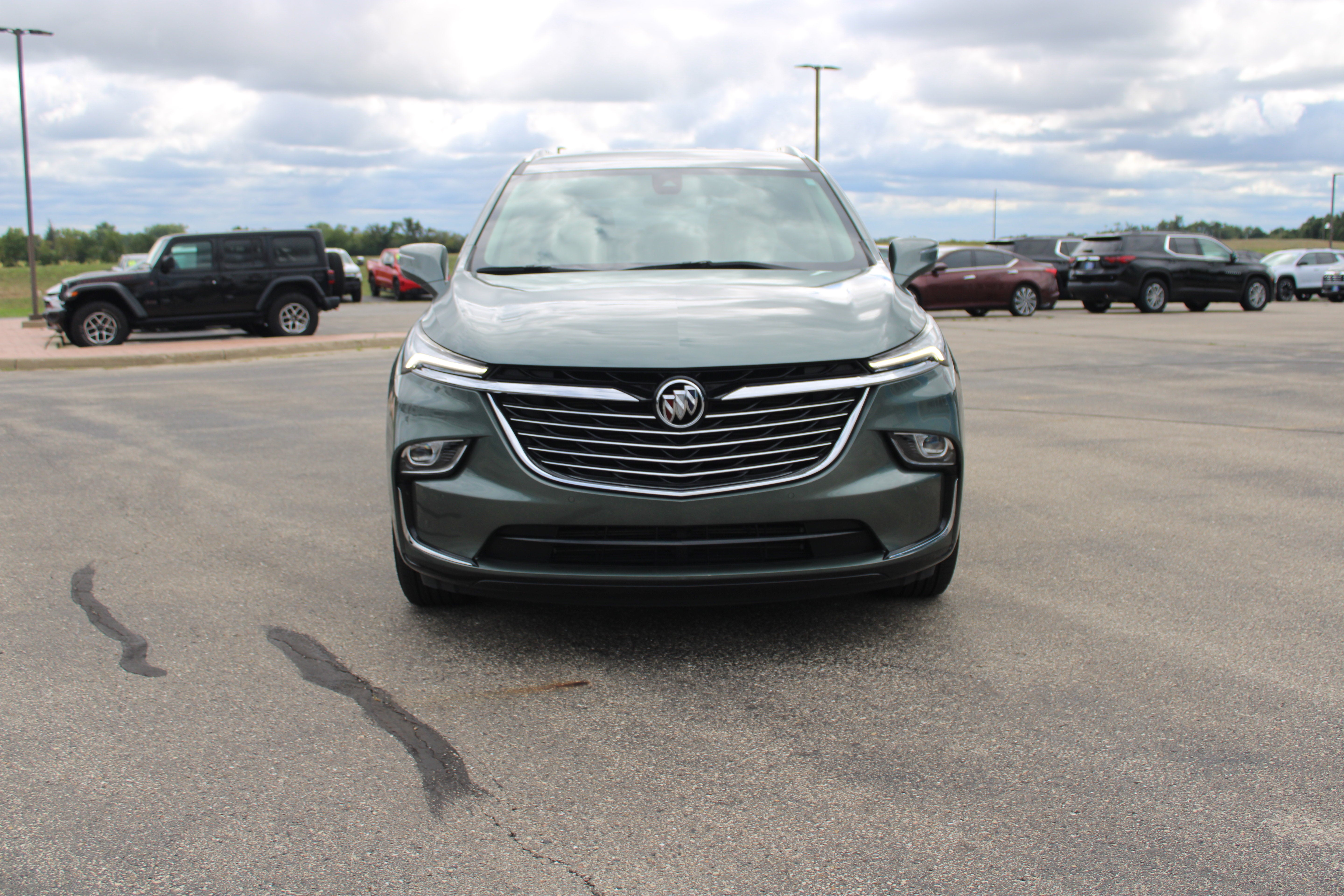 2023 Buick Enclave Essence