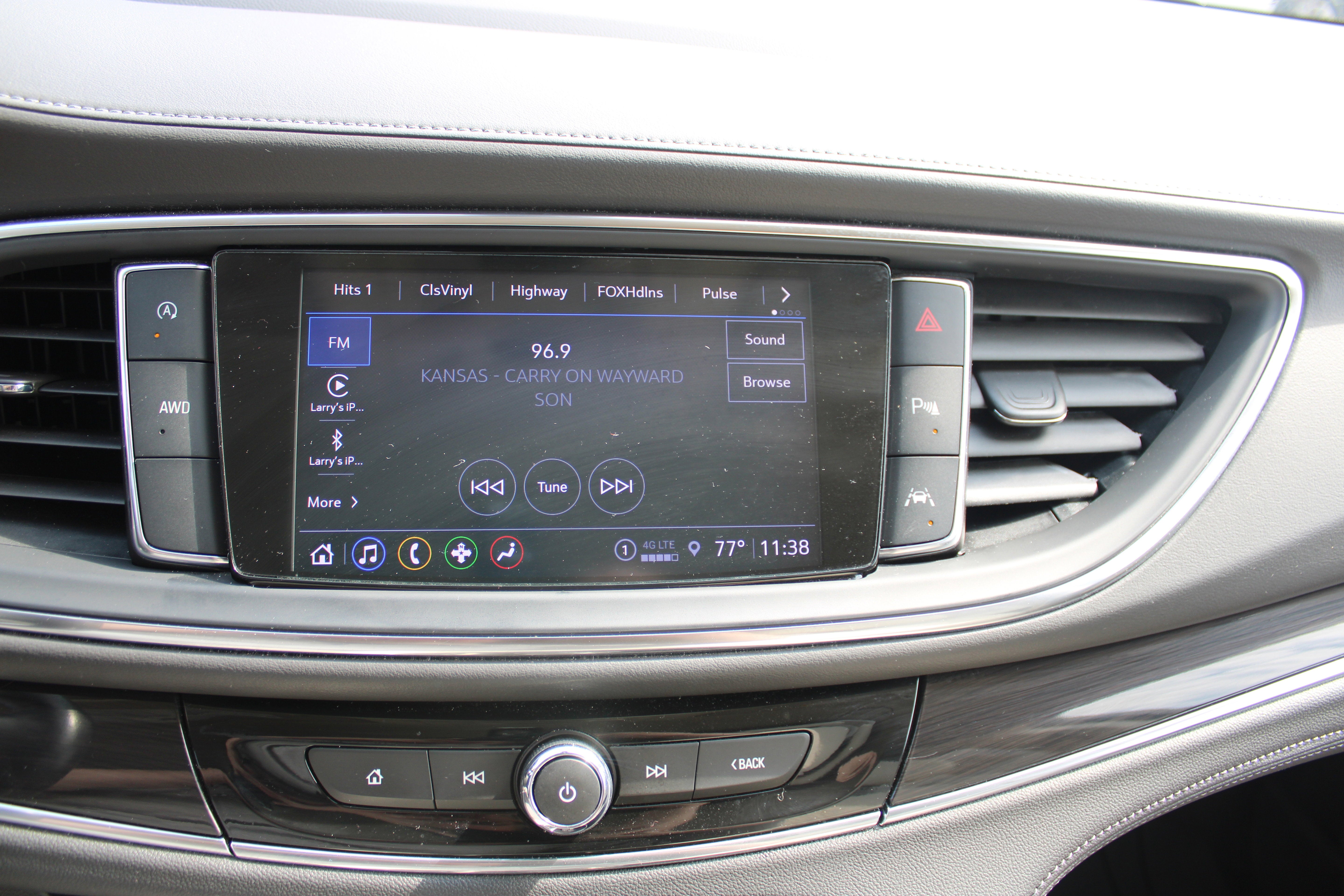 2023 Buick Enclave Essence