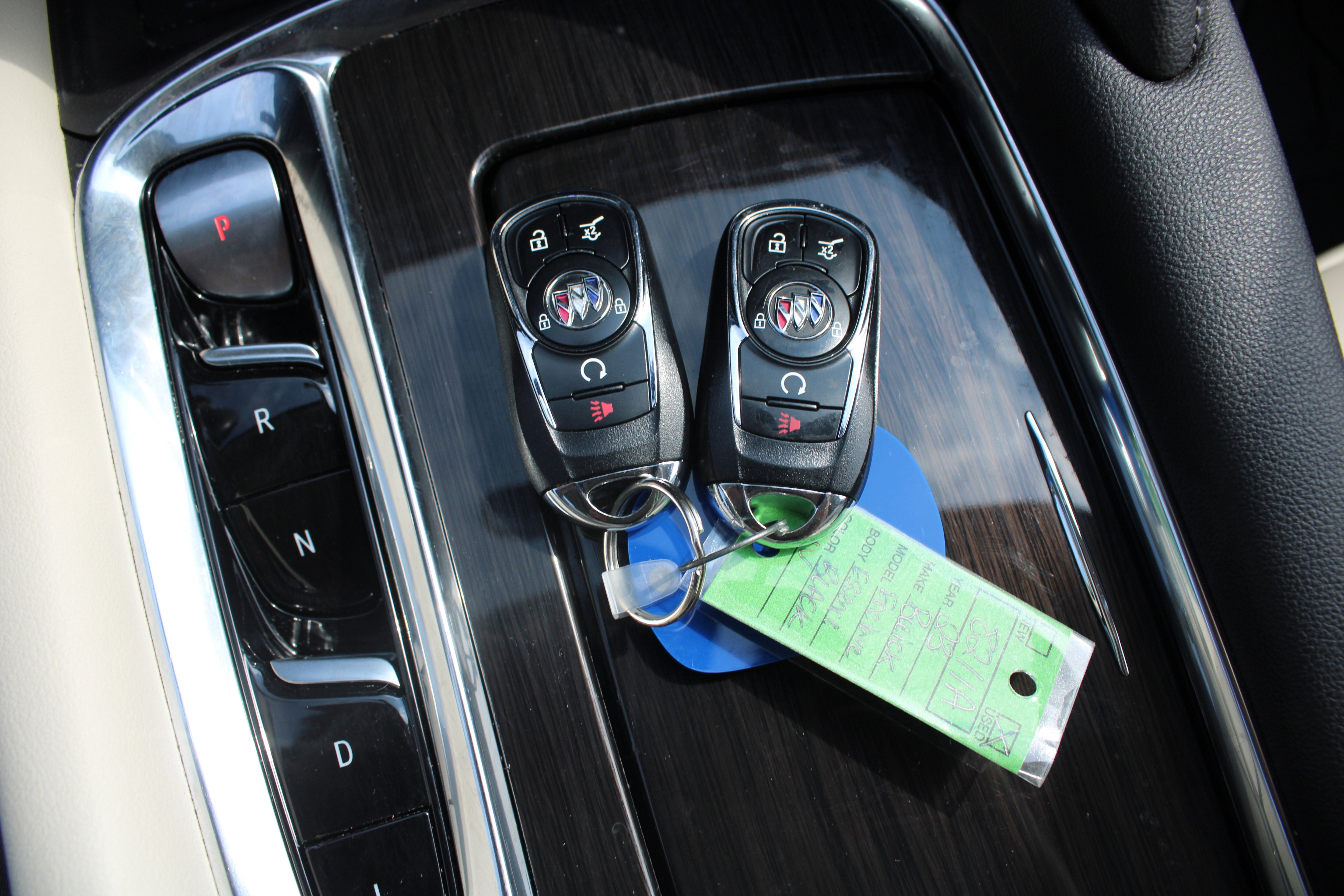 2023 Buick Enclave Essence